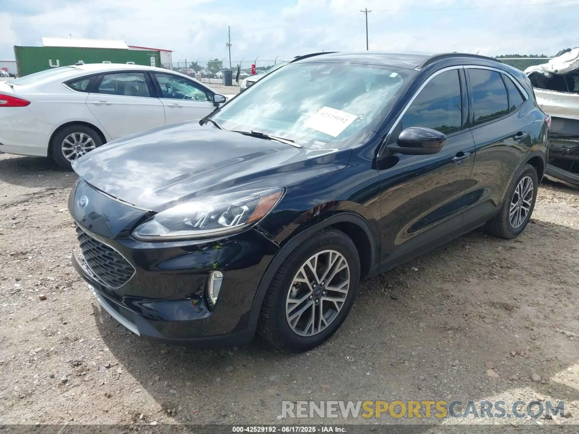 2 Photograph of a damaged car 1FMCU0H6XLUC73739 FORD ESCAPE 2020