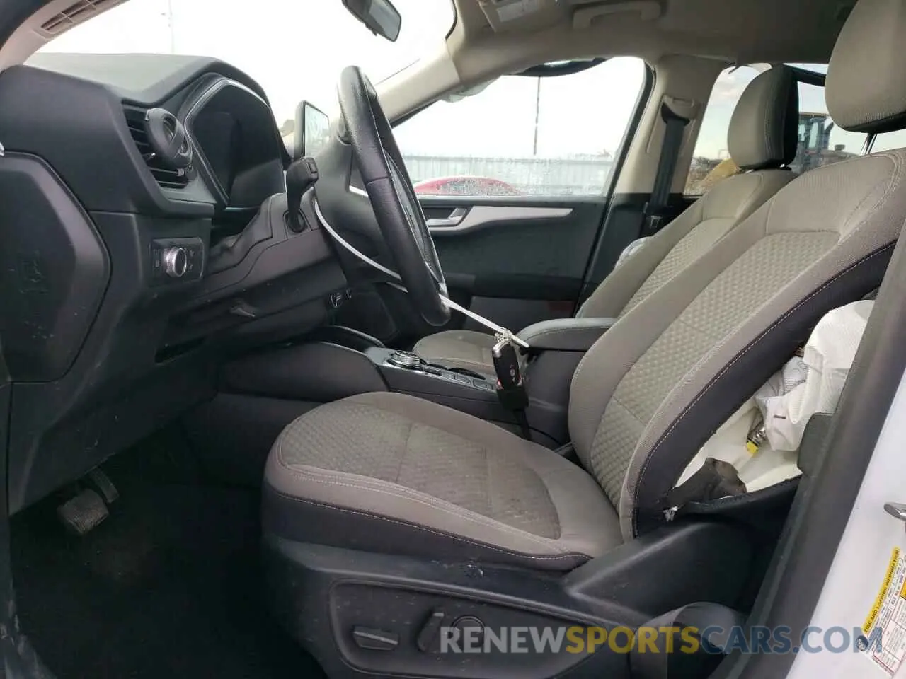 7 Photograph of a damaged car 1FMCU9BZ1LUB14101 FORD ESCAPE 2020