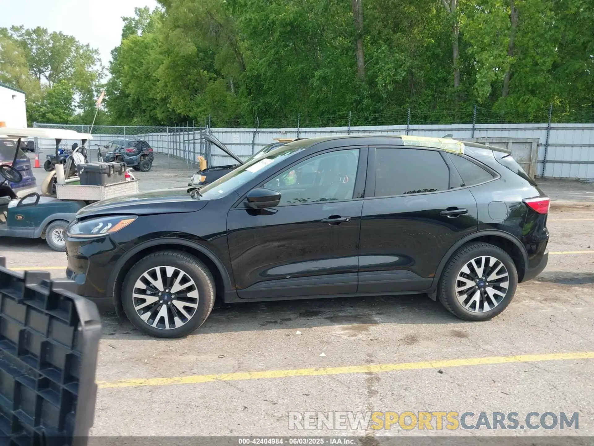 14 Photograph of a damaged car 1FMCU9BZ4LUC25970 FORD ESCAPE 2020