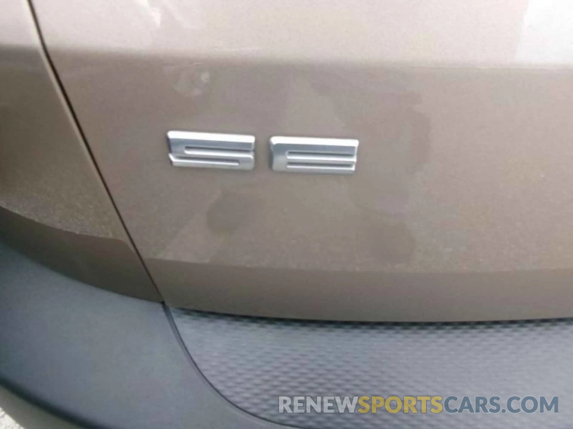 4 Photograph of a damaged car 1FMCU9BZ6LUC46769 FORD ESCAPE 2020