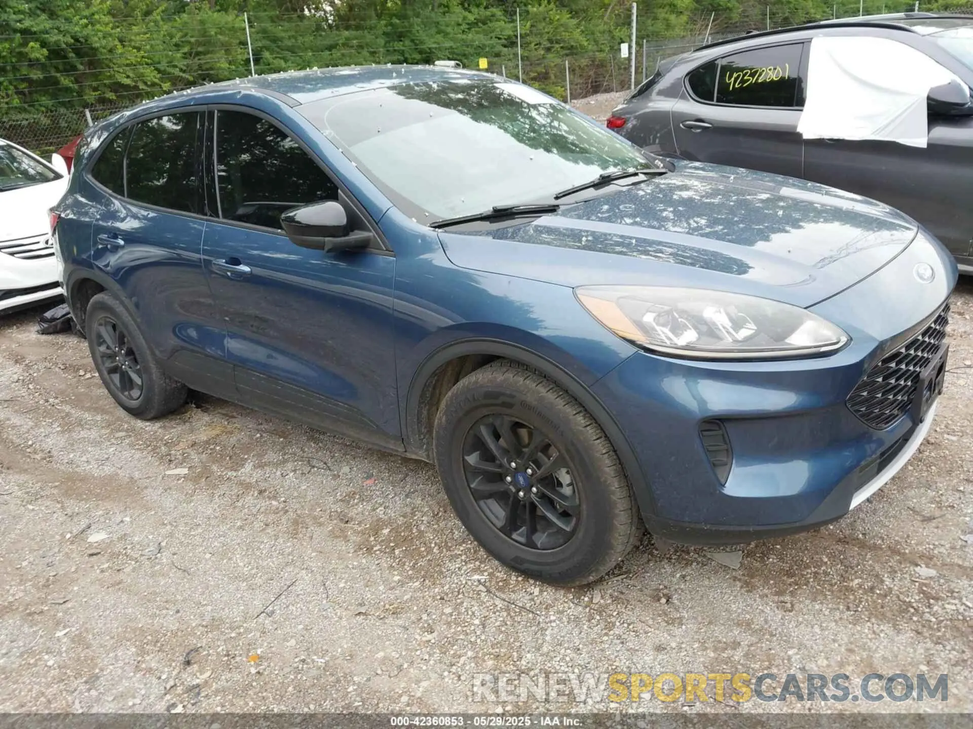 1 Photograph of a damaged car 1FMCU9BZ6LUC60607 FORD ESCAPE 2020