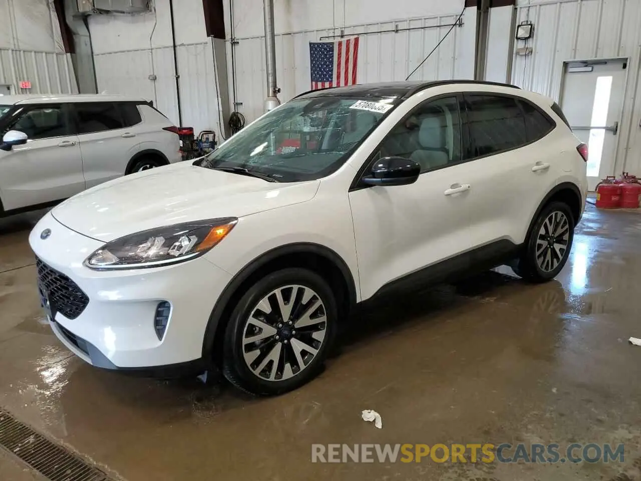 1 Photograph of a damaged car 1FMCU9BZ7LUC52290 FORD ESCAPE 2020