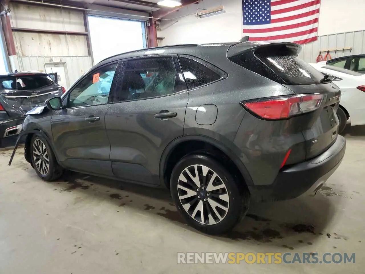 2 Photograph of a damaged car 1FMCU9BZ9LUC47530 FORD ESCAPE 2020