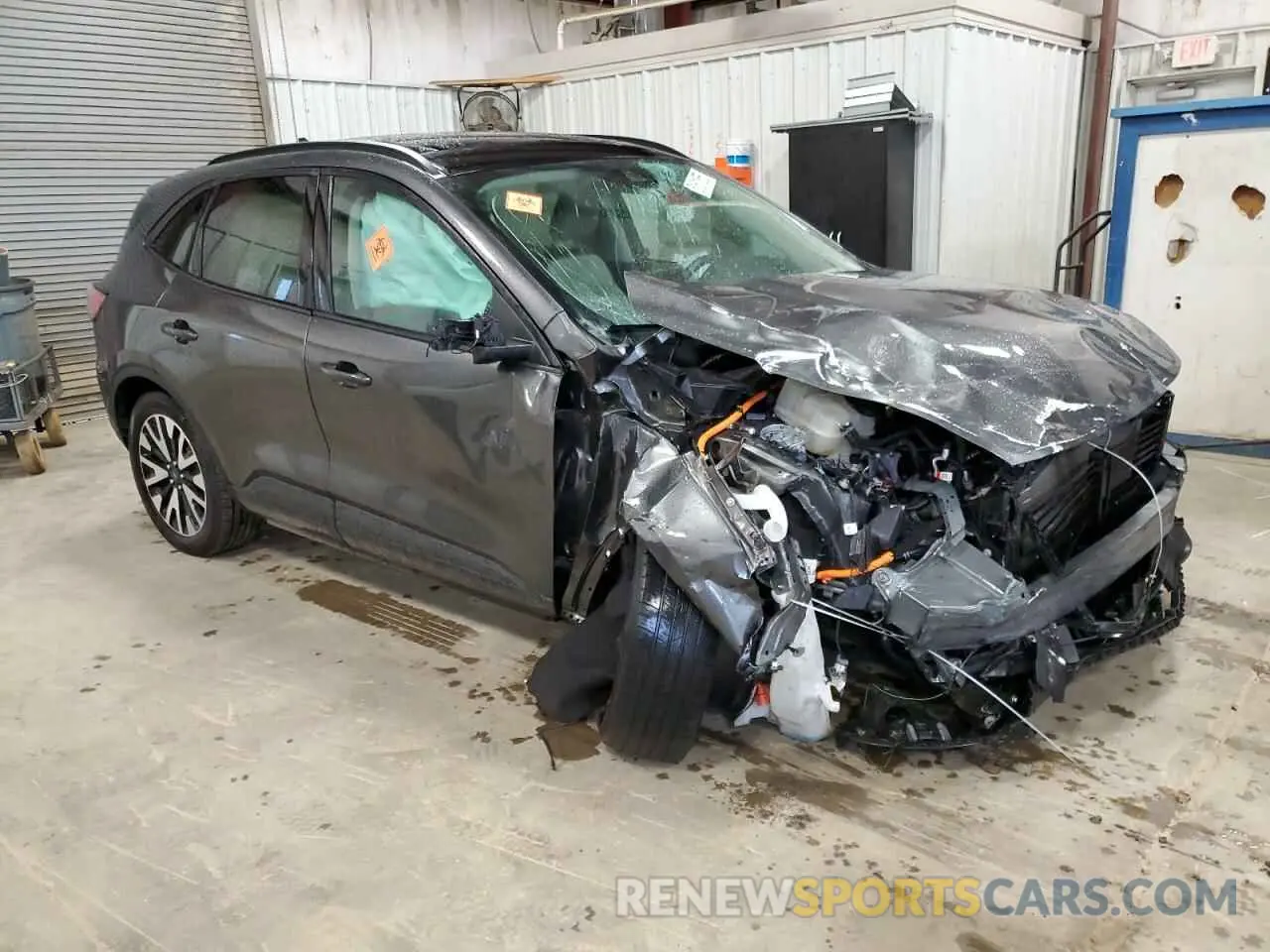4 Photograph of a damaged car 1FMCU9BZ9LUC47530 FORD ESCAPE 2020