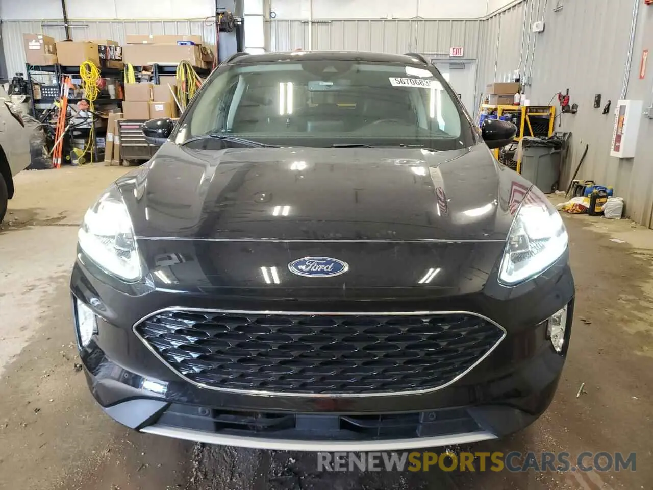 5 Photograph of a damaged car 1FMCU9DZ0LUC11626 FORD ESCAPE 2020