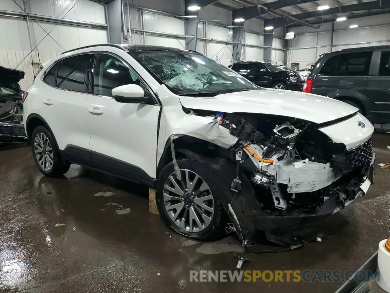 4 Photograph of a damaged car 1FMCU9DZ0LUC56078 FORD ESCAPE 2020