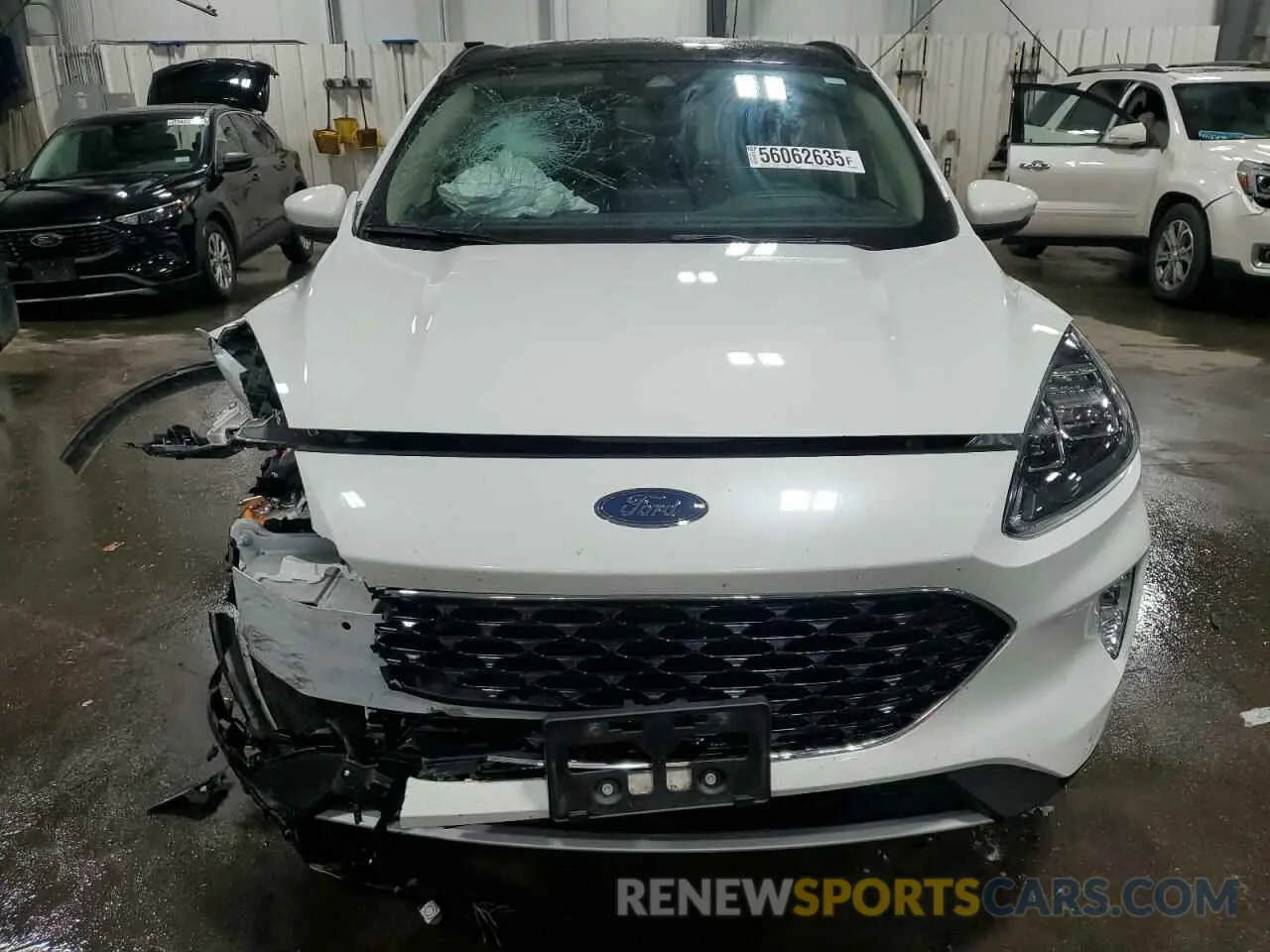 5 Photograph of a damaged car 1FMCU9DZ0LUC56078 FORD ESCAPE 2020