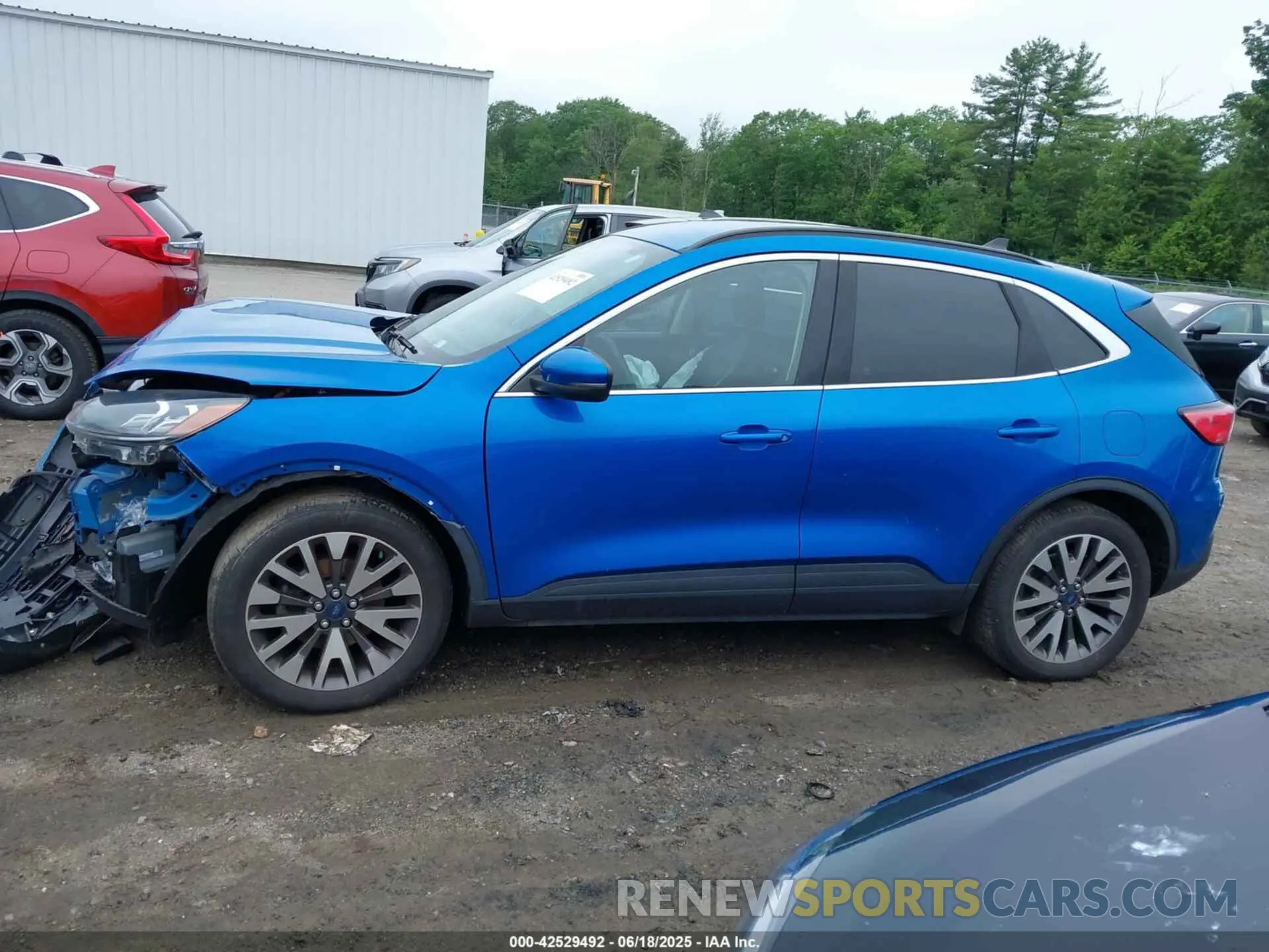 15 Photograph of a damaged car 1FMCU9DZ1LUA12889 FORD ESCAPE 2020