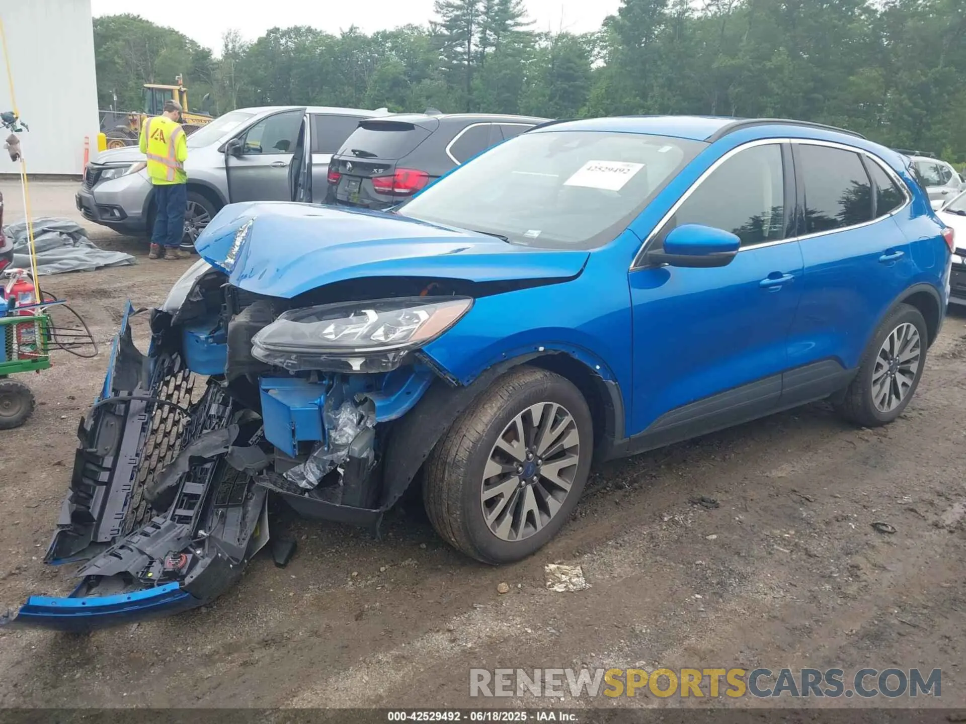 2 Photograph of a damaged car 1FMCU9DZ1LUA12889 FORD ESCAPE 2020