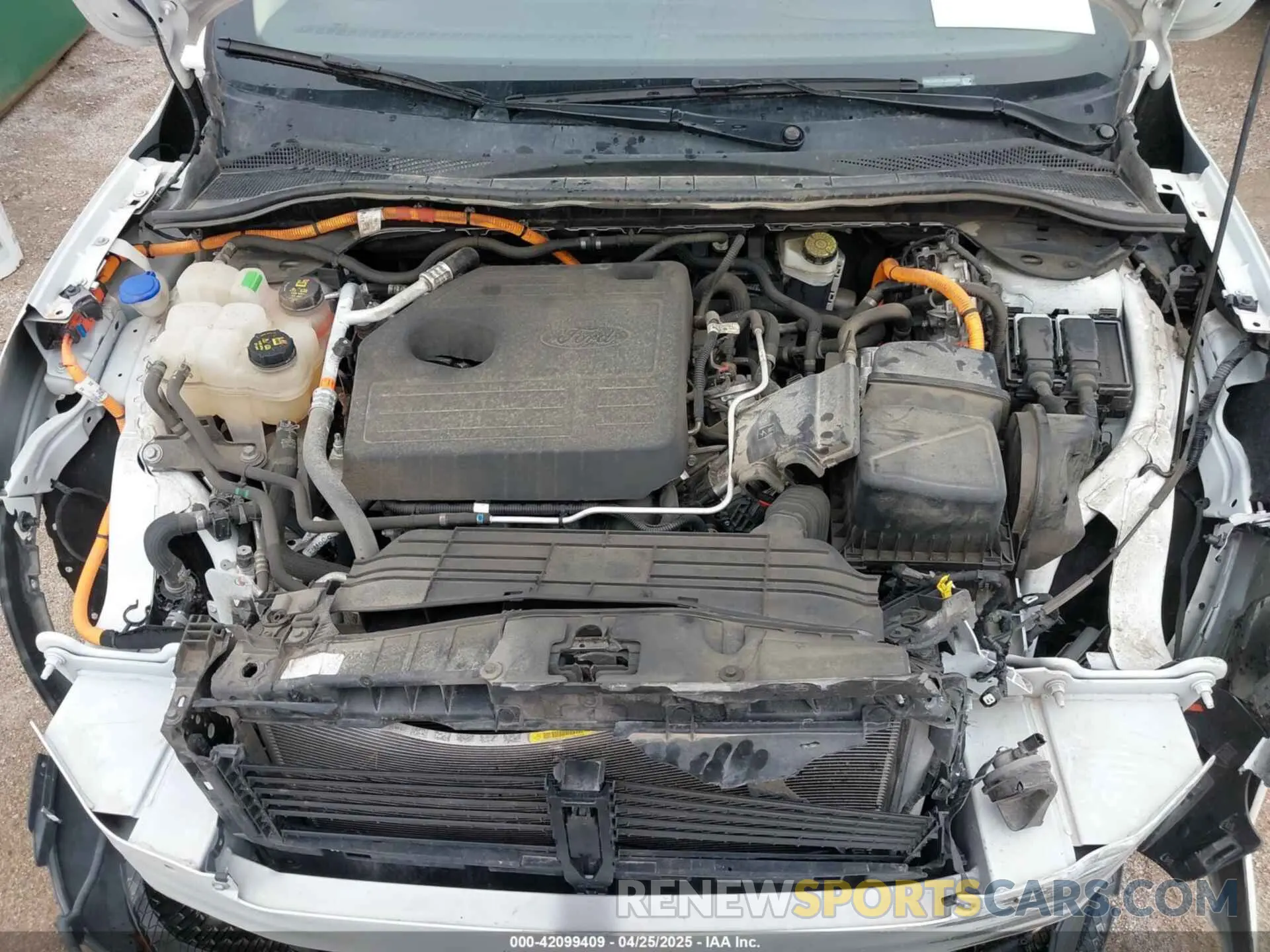10 Photograph of a damaged car 1FMCU9DZ4LUA55364 FORD ESCAPE 2020