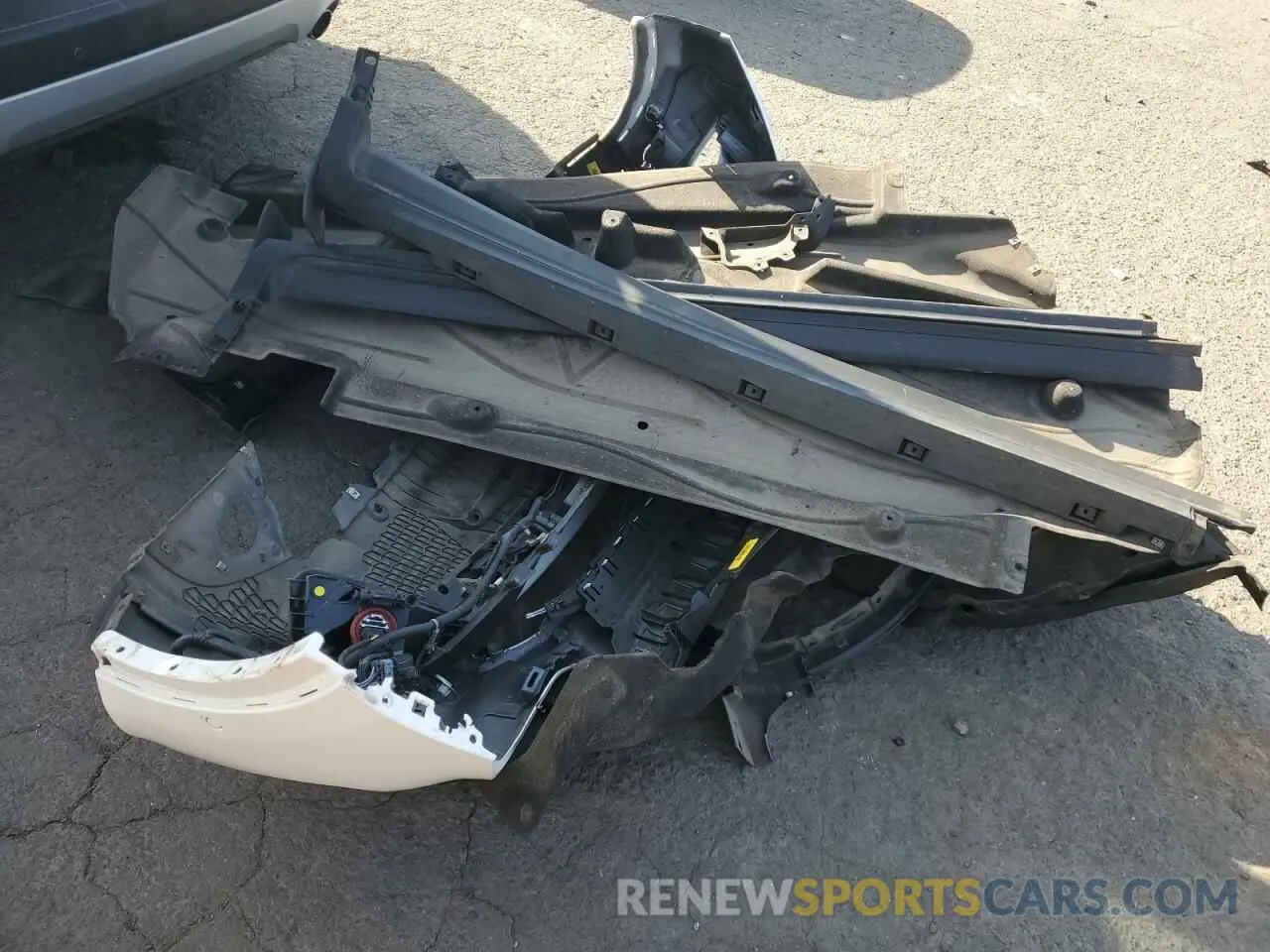 13 Photograph of a damaged car 1FMCU9DZ8LUC54546 FORD ESCAPE 2020
