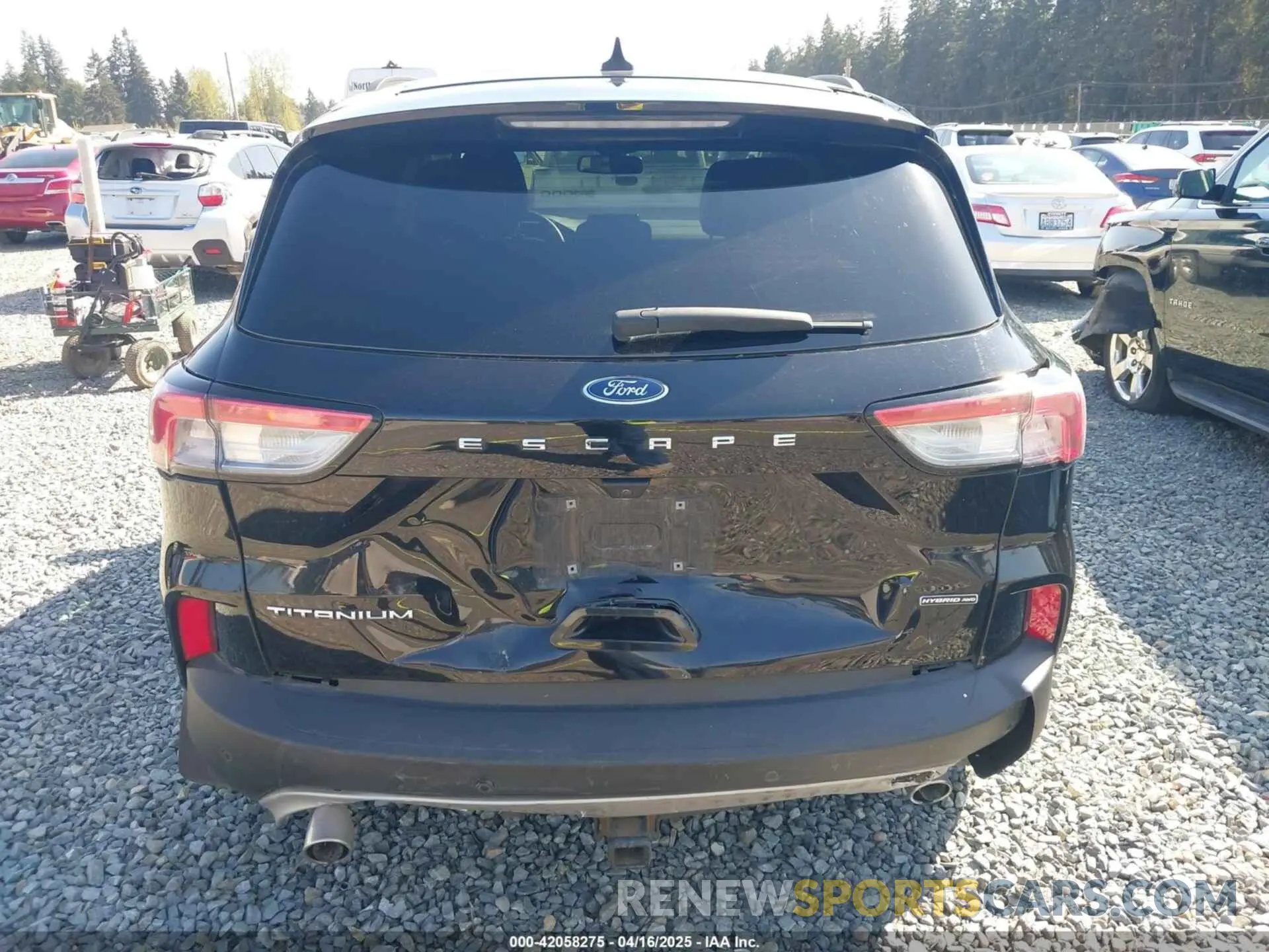 16 Photograph of a damaged car 1FMCU9DZ9LUC35844 FORD ESCAPE 2020
