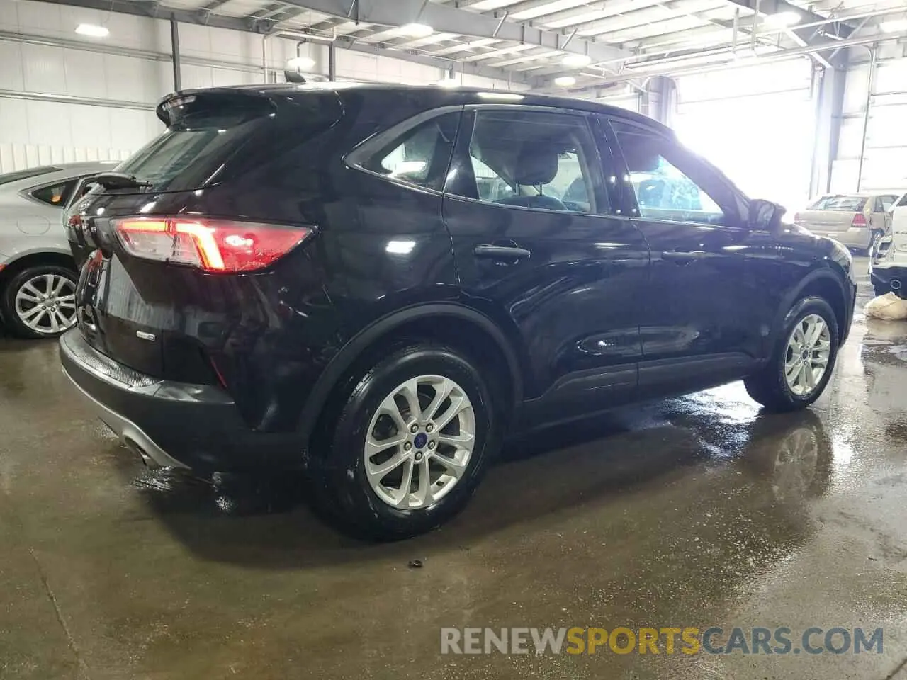 3 Photograph of a damaged car 1FMCU9F66LUB69112 FORD ESCAPE 2020