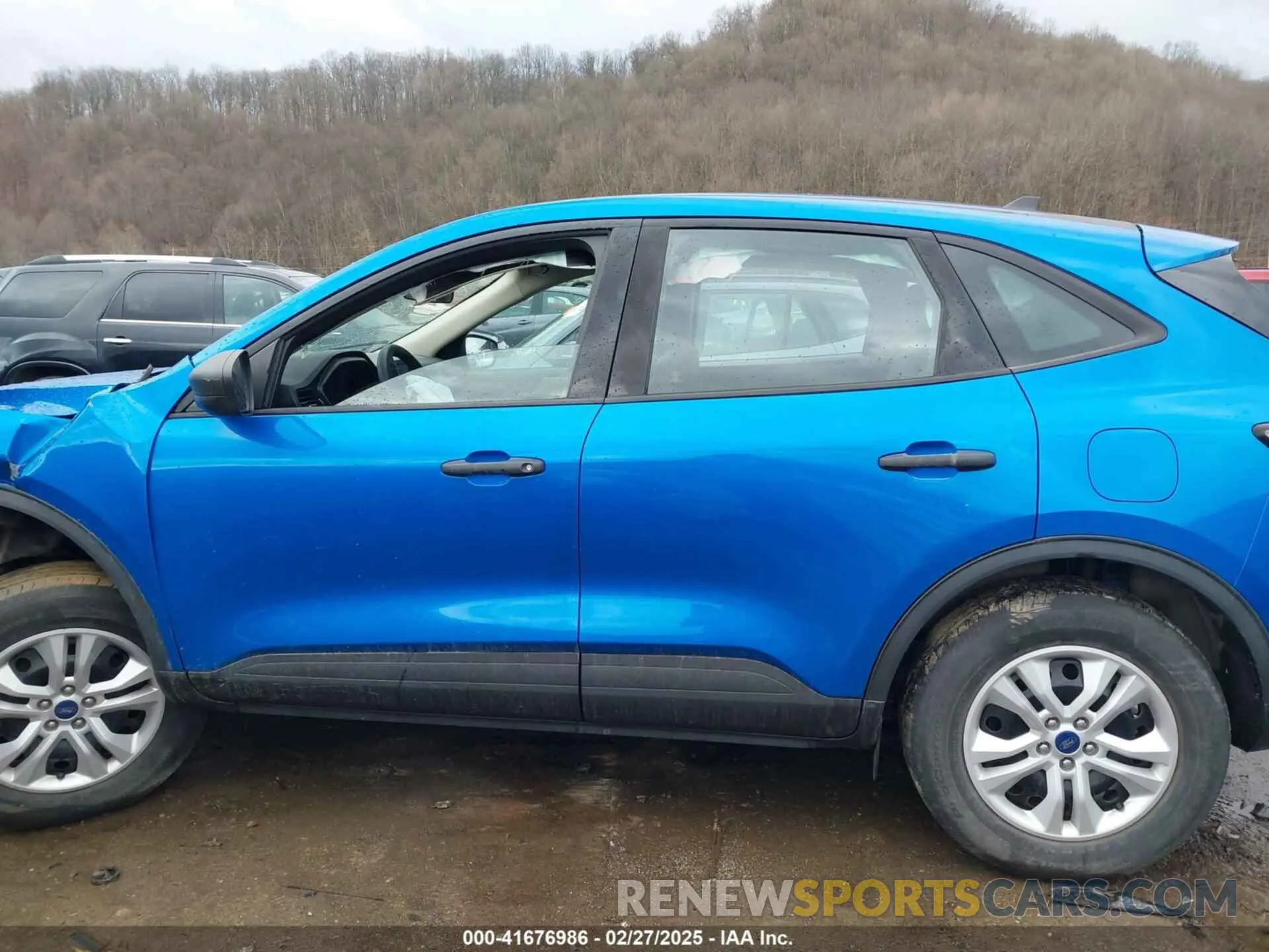 15 Photograph of a damaged car 1FMCU9F69LUB93713 FORD ESCAPE 2020