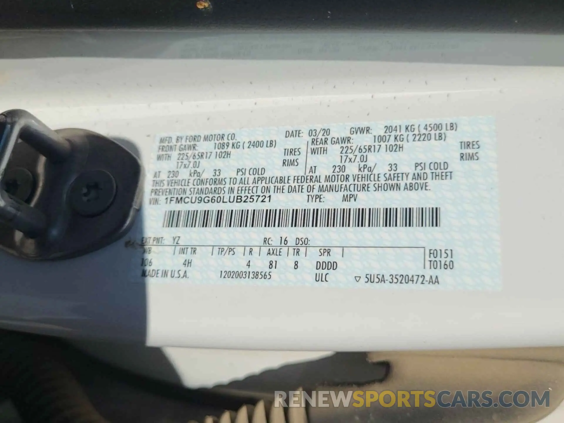19 Photograph of a damaged car 1FMCU9G60LUB25721 FORD ESCAPE 2020