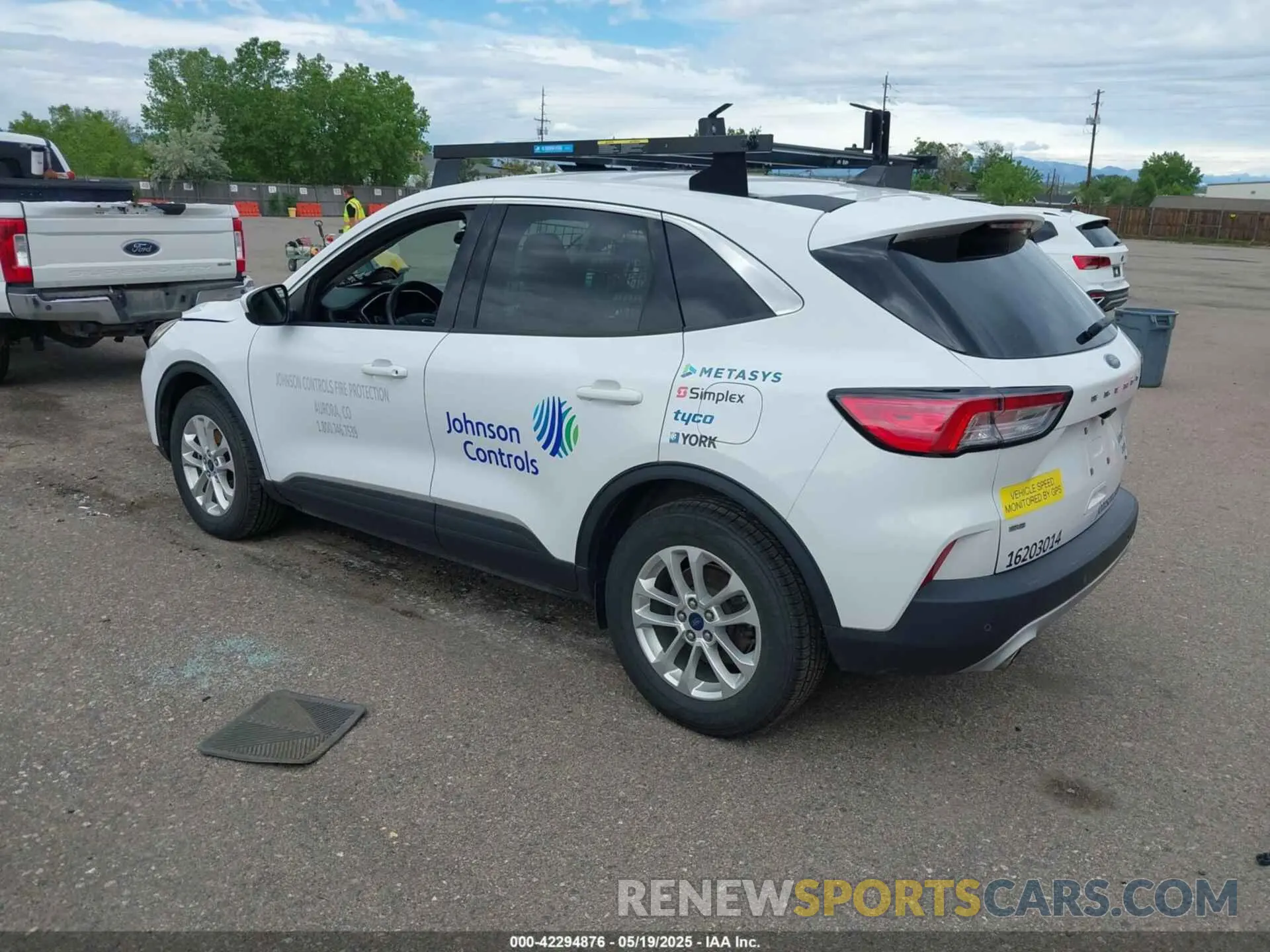 3 Photograph of a damaged car 1FMCU9G60LUB80380 FORD ESCAPE 2020