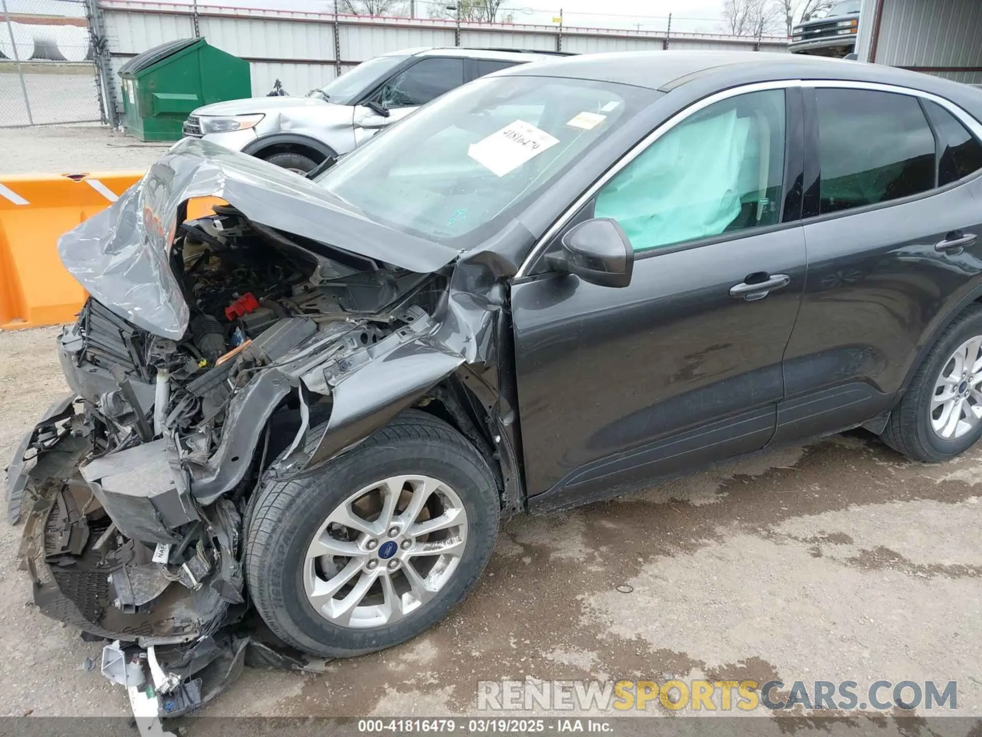 2 Photograph of a damaged car 1FMCU9G60LUC19985 FORD ESCAPE 2020