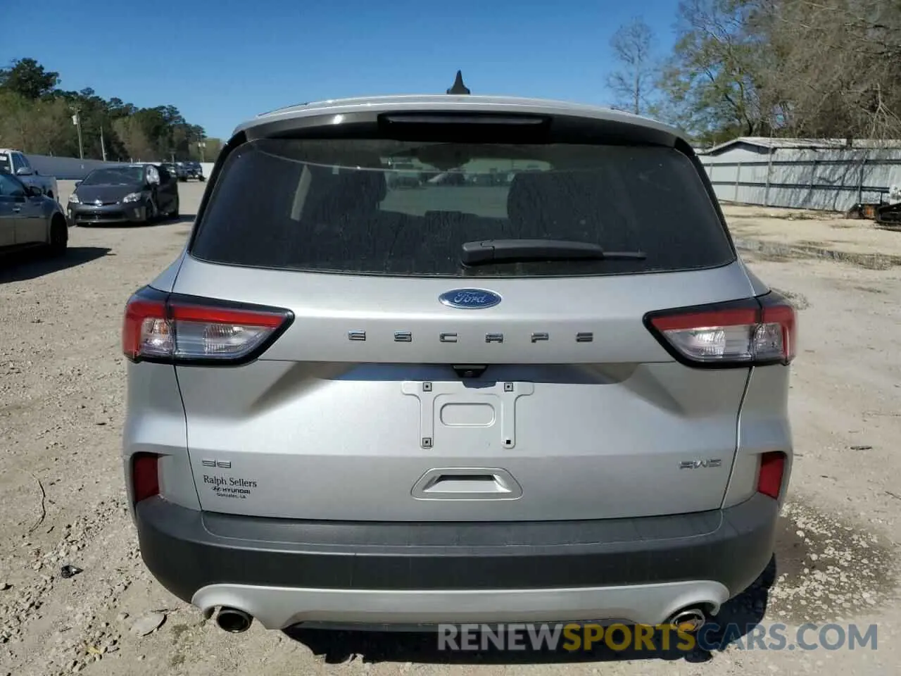 6 Photograph of a damaged car 1FMCU9G60LUC48404 FORD ESCAPE 2020