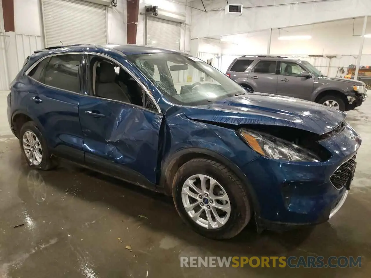 4 Photograph of a damaged car 1FMCU9G61LUB21662 FORD ESCAPE 2020
