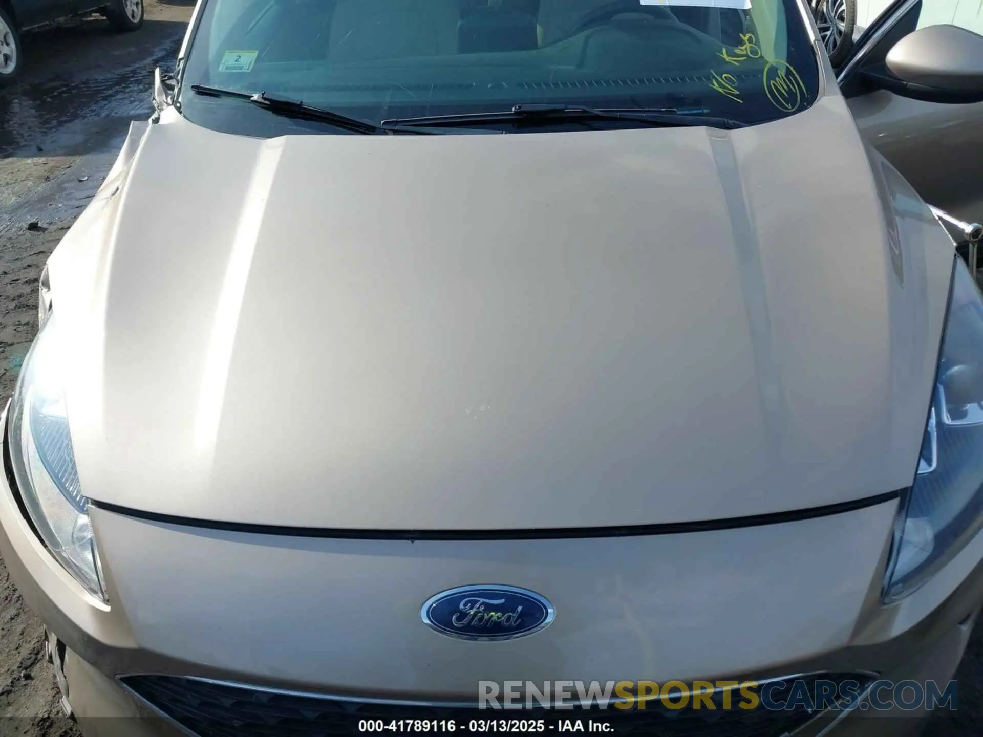 10 Photograph of a damaged car 1FMCU9G61LUB25162 FORD ESCAPE 2020