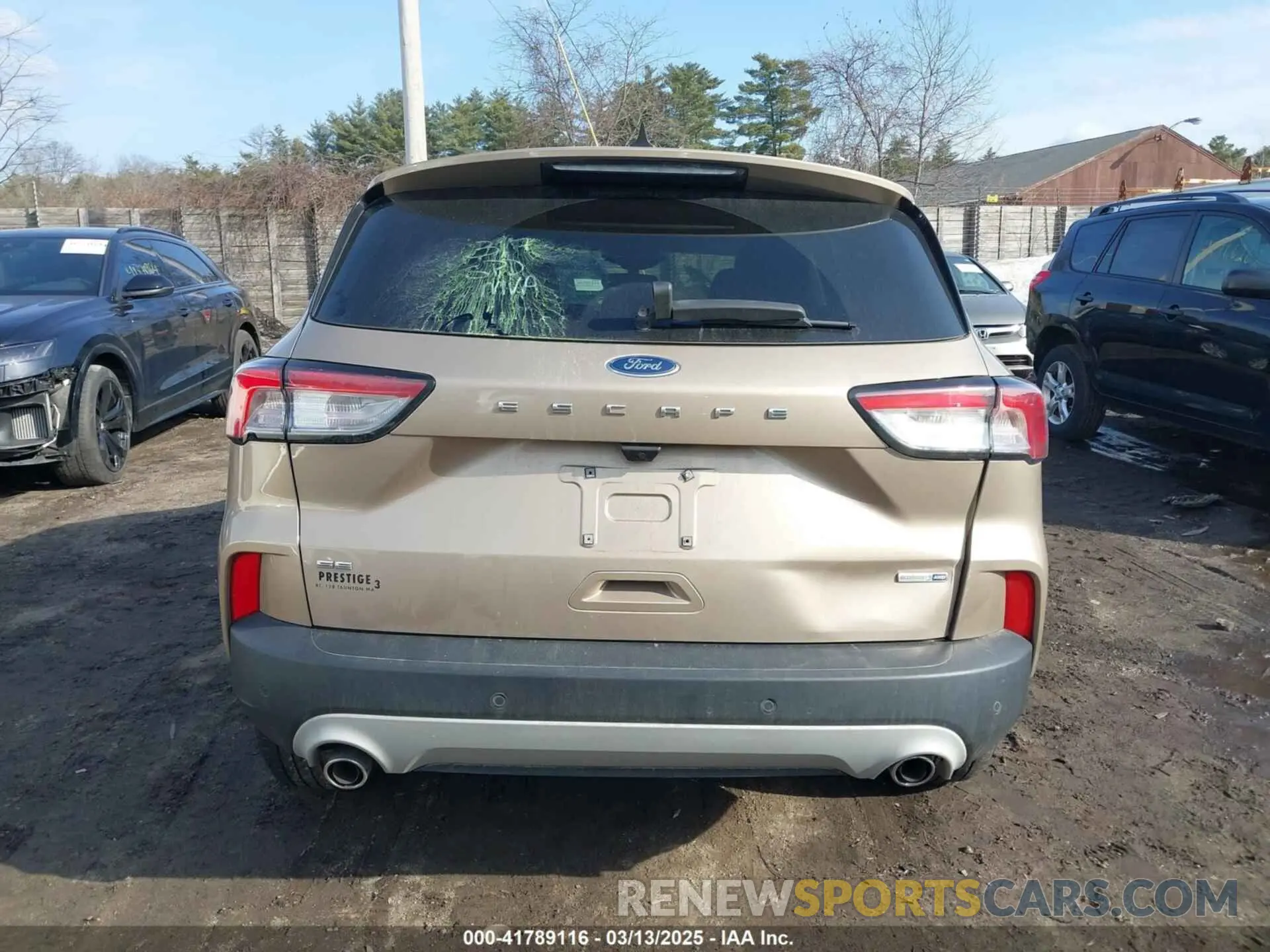 16 Photograph of a damaged car 1FMCU9G61LUB25162 FORD ESCAPE 2020