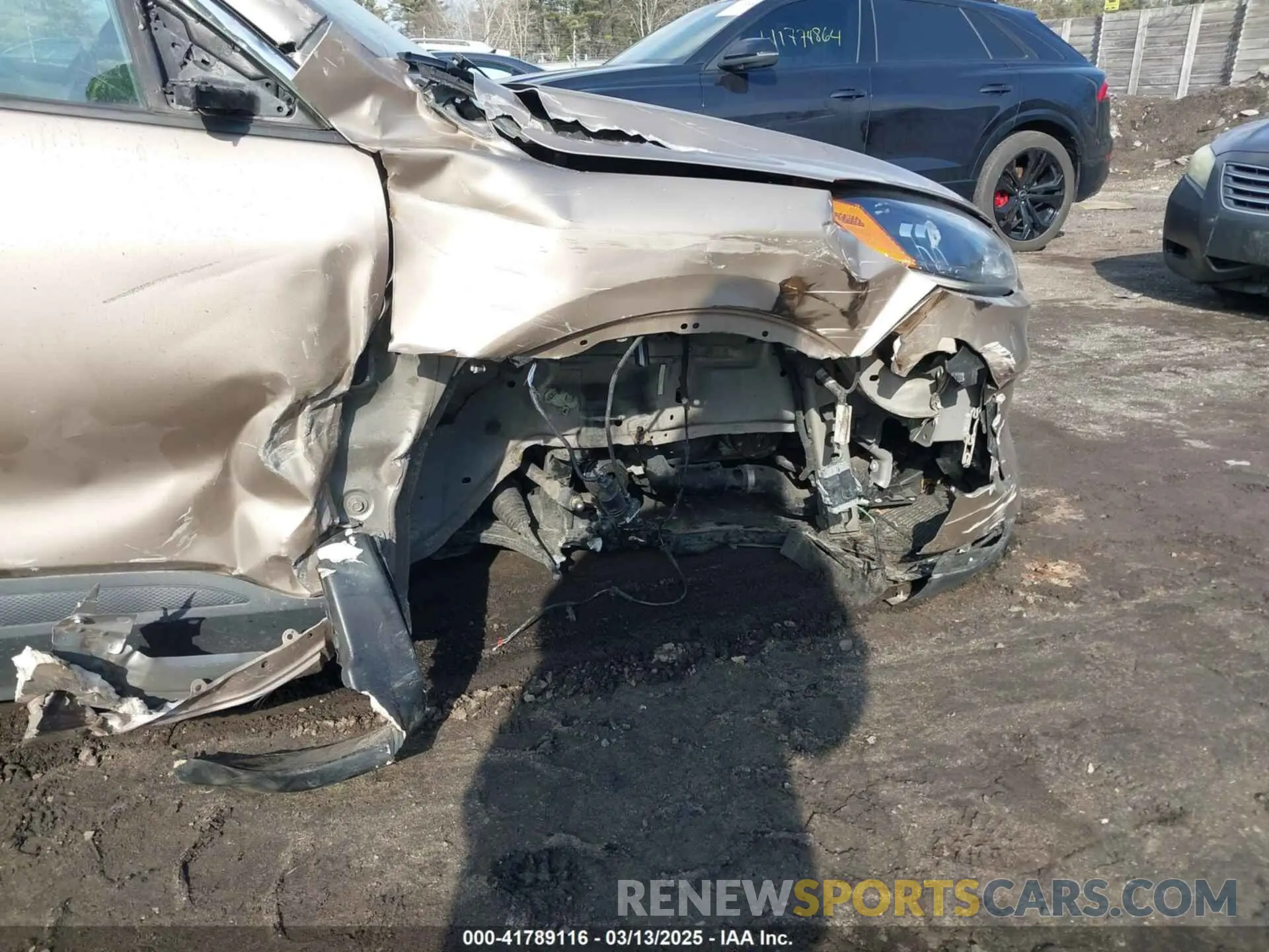 6 Photograph of a damaged car 1FMCU9G61LUB25162 FORD ESCAPE 2020