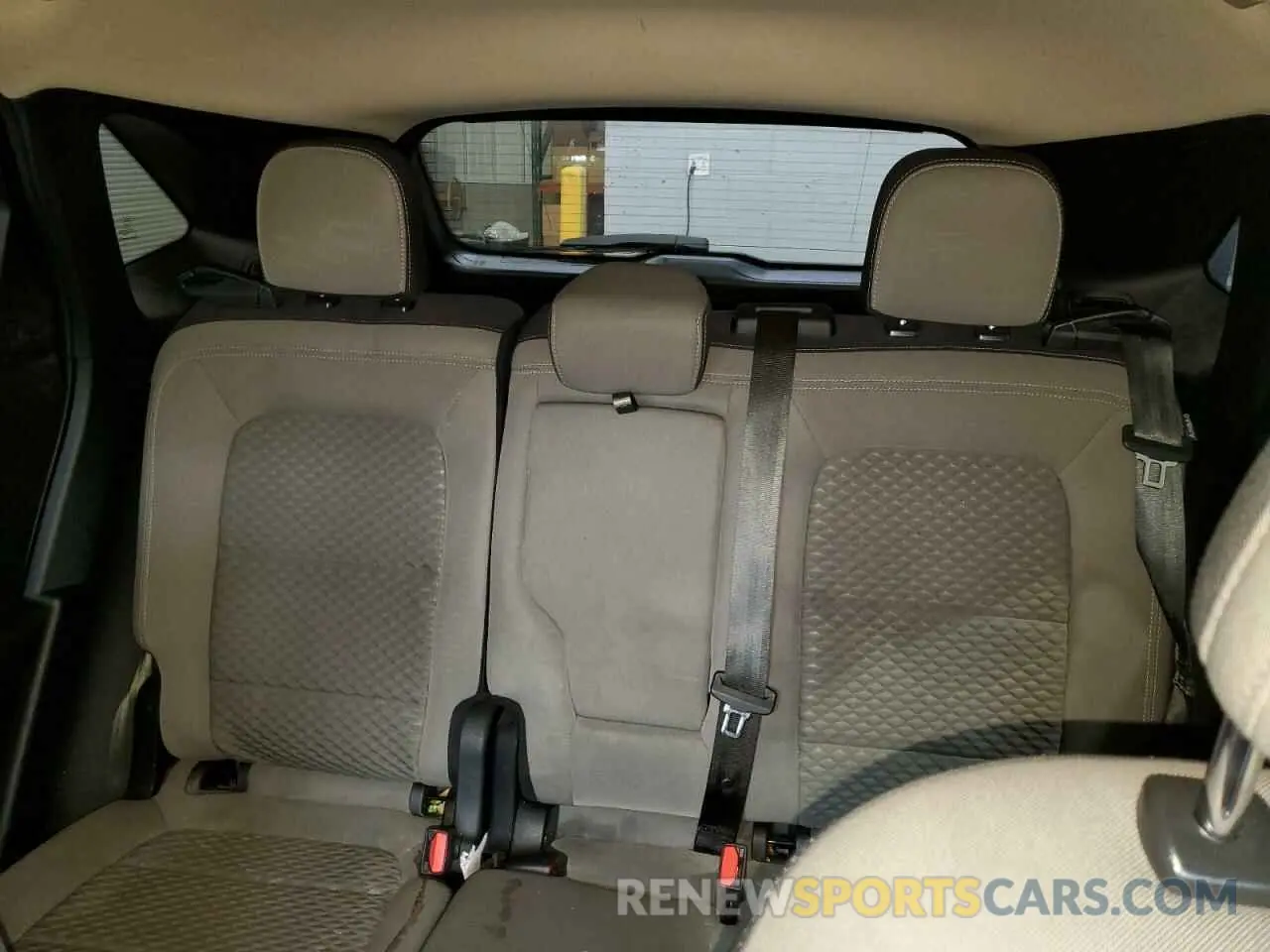 10 Photograph of a damaged car 1FMCU9G61LUB27963 FORD ESCAPE 2020