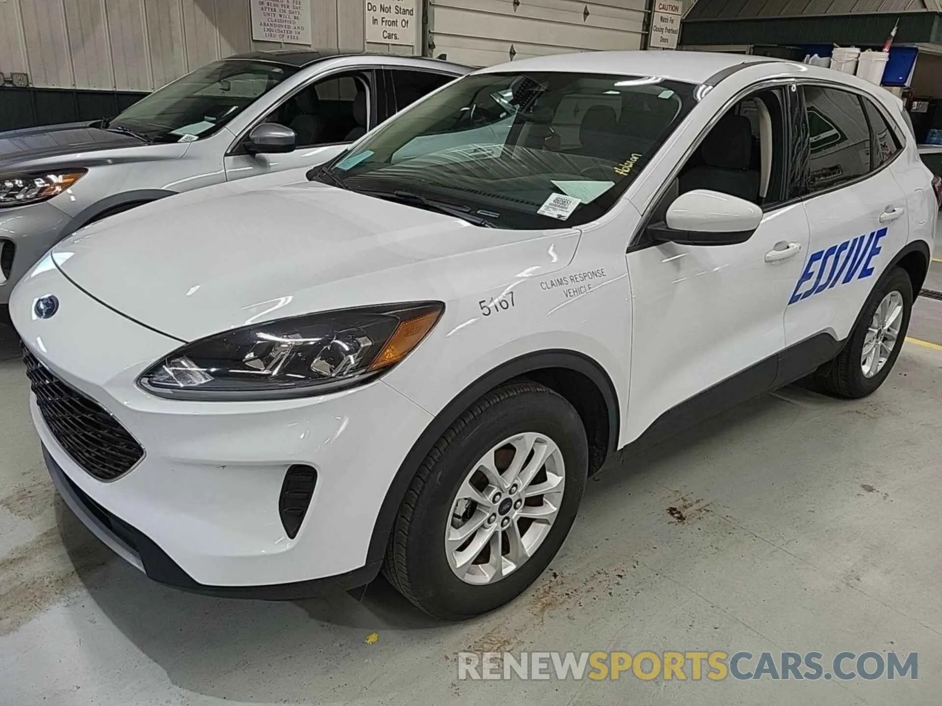 8 Photograph of a damaged car 1FMCU9G61LUB45167 FORD ESCAPE 2020