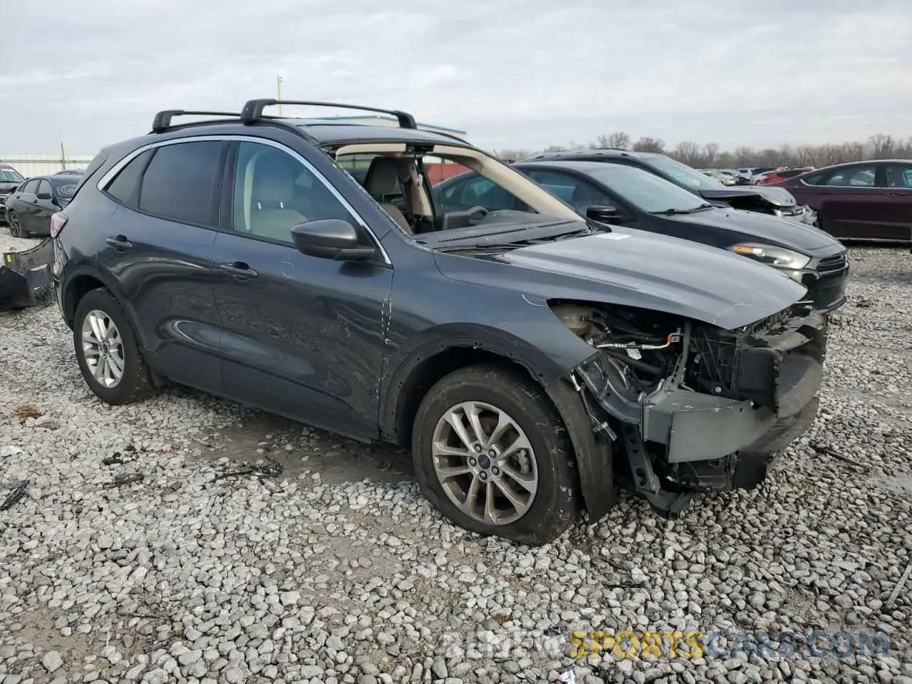 4 Photograph of a damaged car 1FMCU9G61LUB85975 FORD ESCAPE 2020