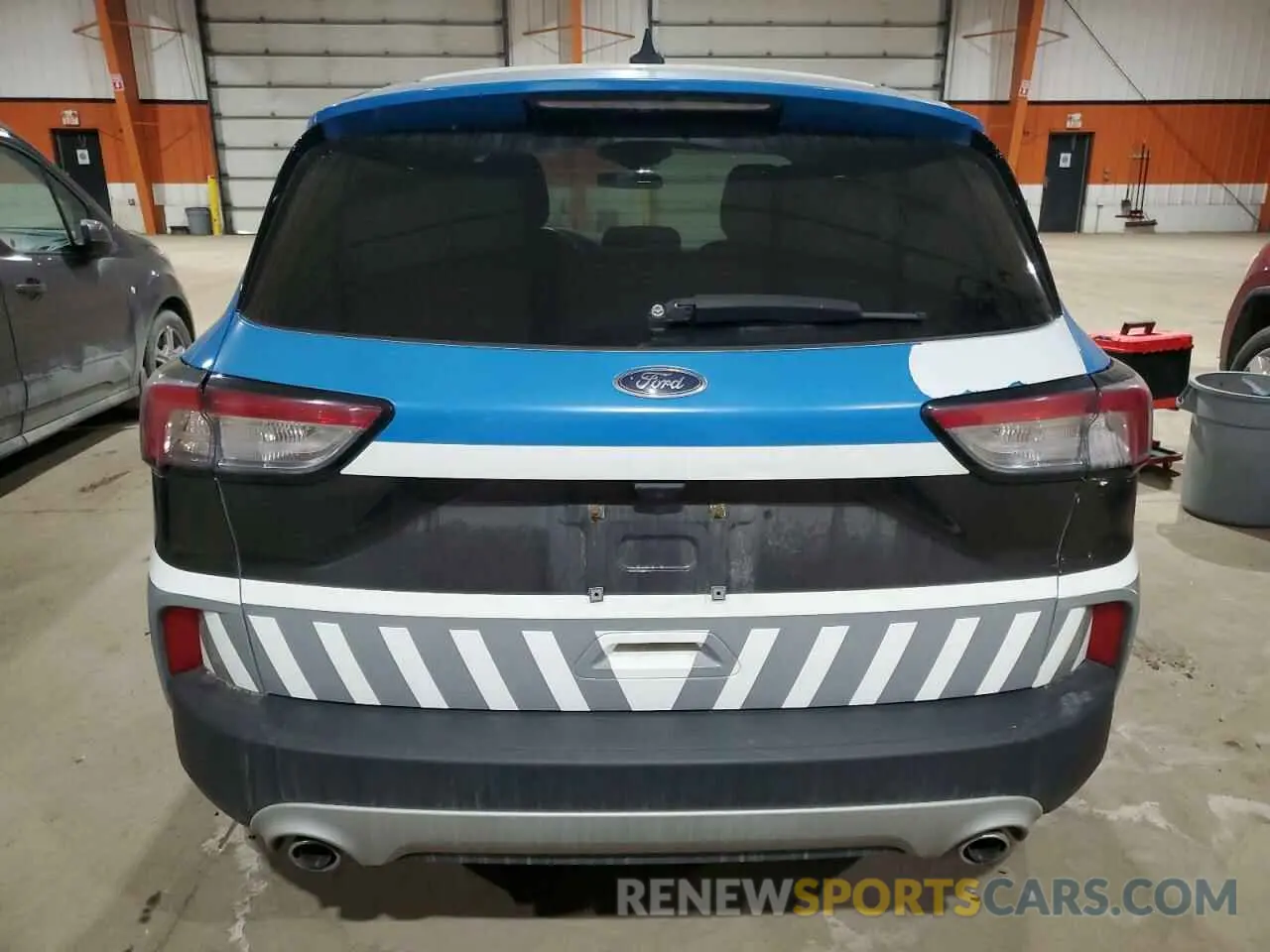 6 Photograph of a damaged car 1FMCU9G61LUB99794 FORD ESCAPE 2020