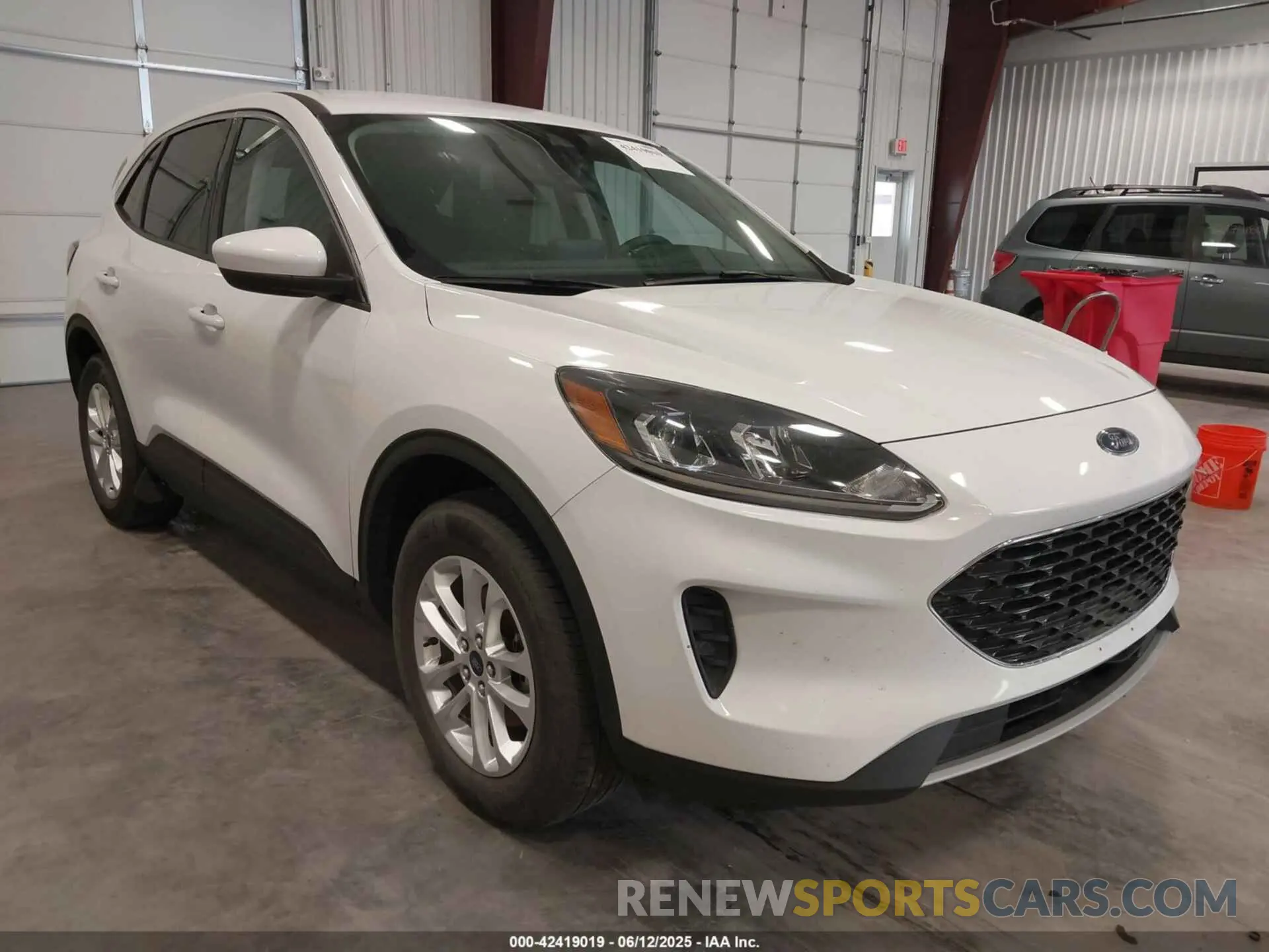 1 Photograph of a damaged car 1FMCU9G61LUC01480 FORD ESCAPE 2020