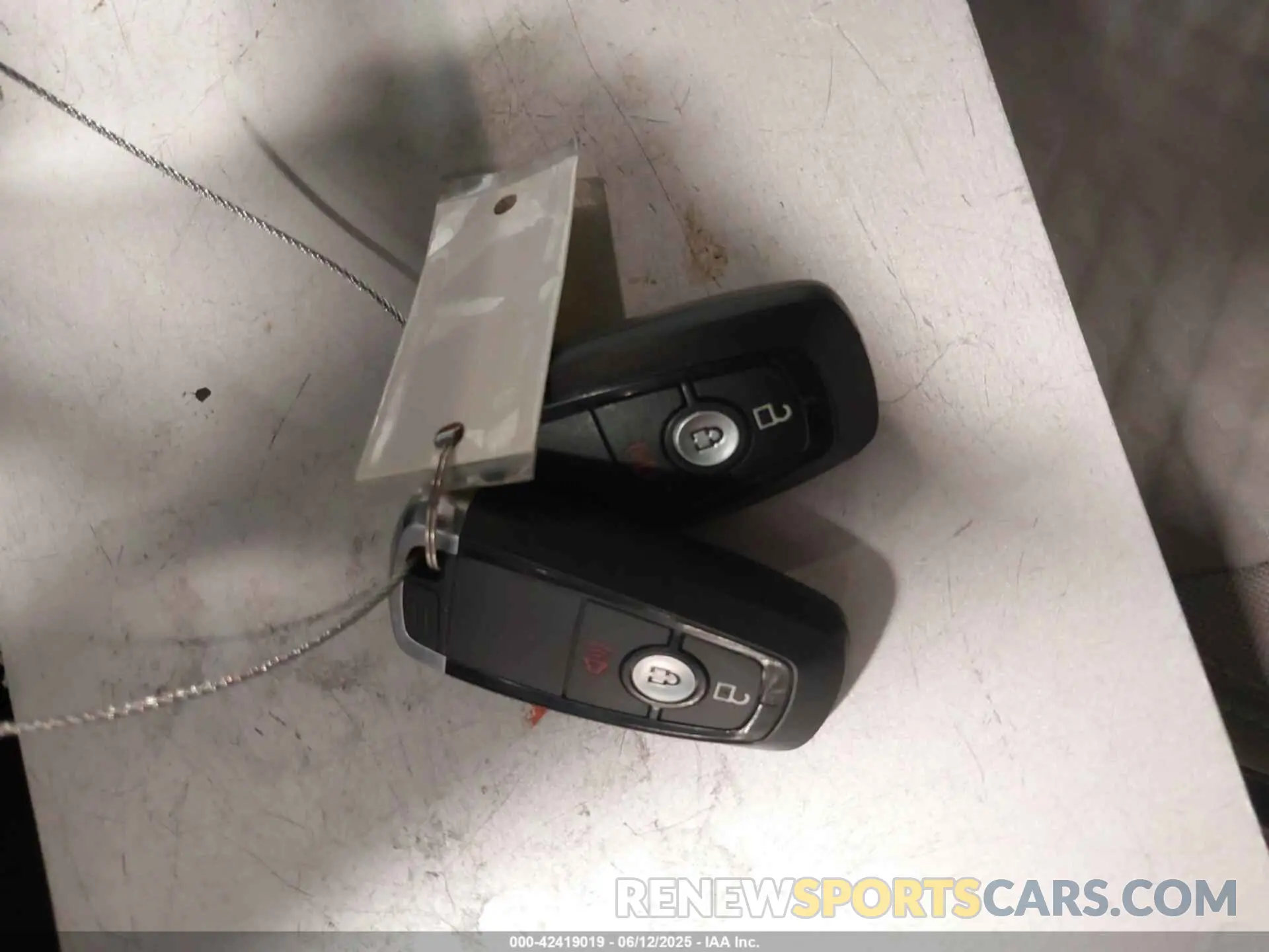 11 Photograph of a damaged car 1FMCU9G61LUC01480 FORD ESCAPE 2020