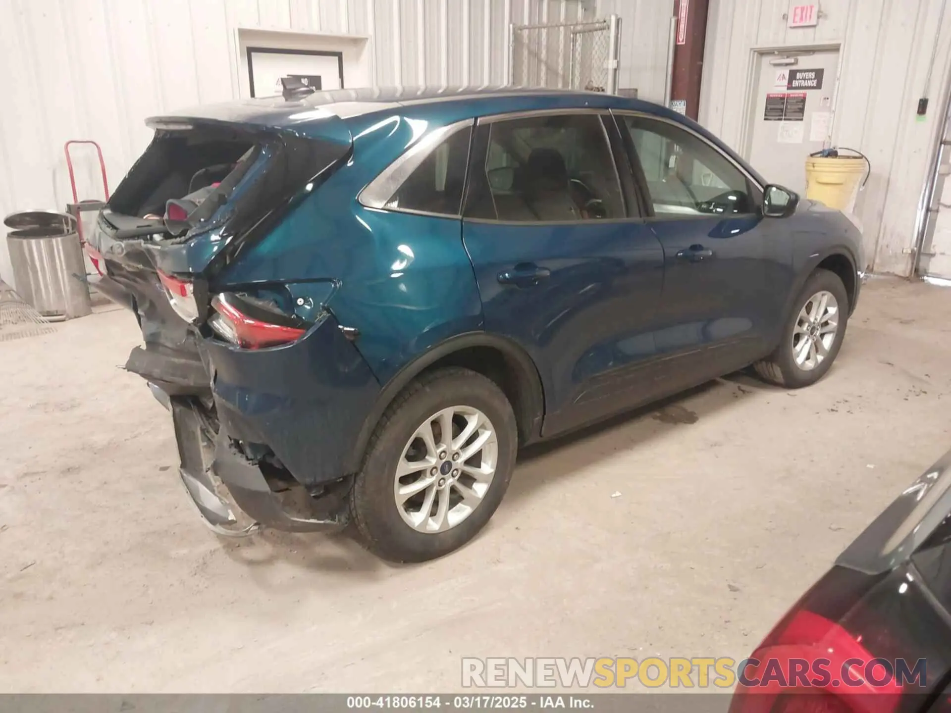 4 Photograph of a damaged car 1FMCU9G61LUC36987 FORD ESCAPE 2020
