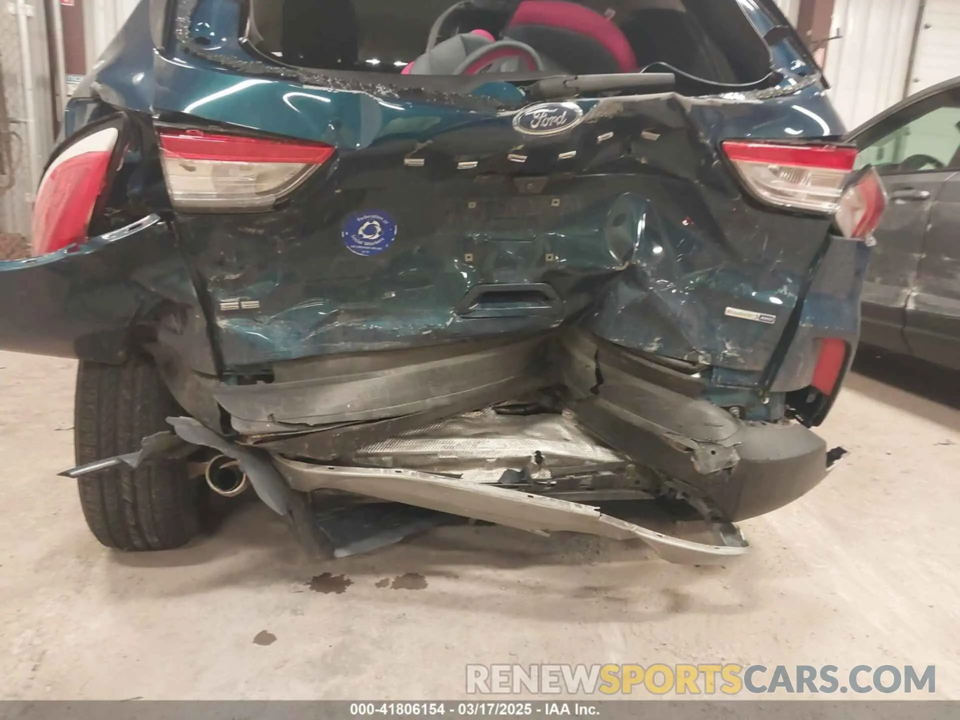 6 Photograph of a damaged car 1FMCU9G61LUC36987 FORD ESCAPE 2020