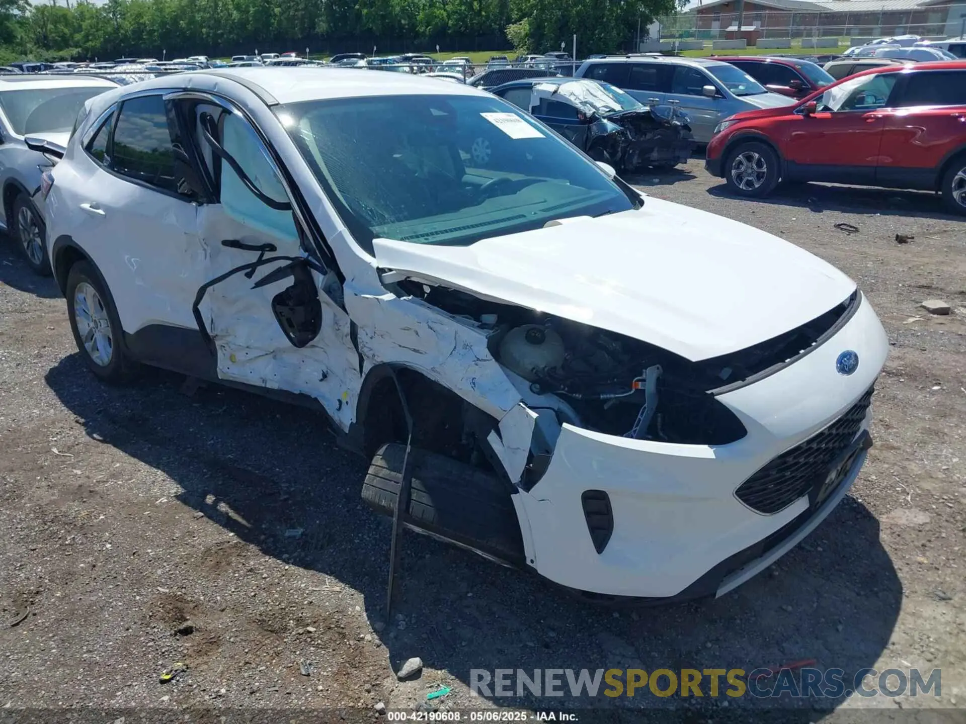 6 Photograph of a damaged car 1FMCU9G61LUC53241 FORD ESCAPE 2020