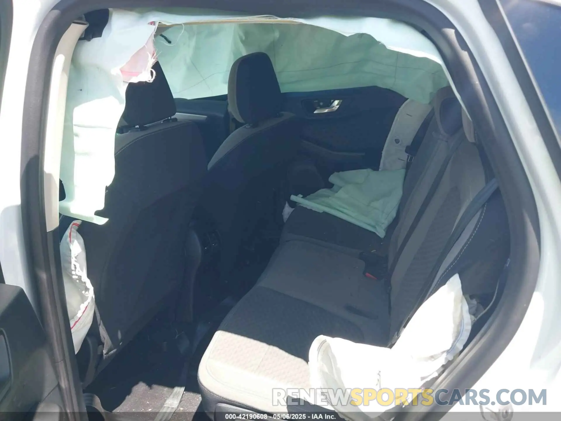 8 Photograph of a damaged car 1FMCU9G61LUC53241 FORD ESCAPE 2020