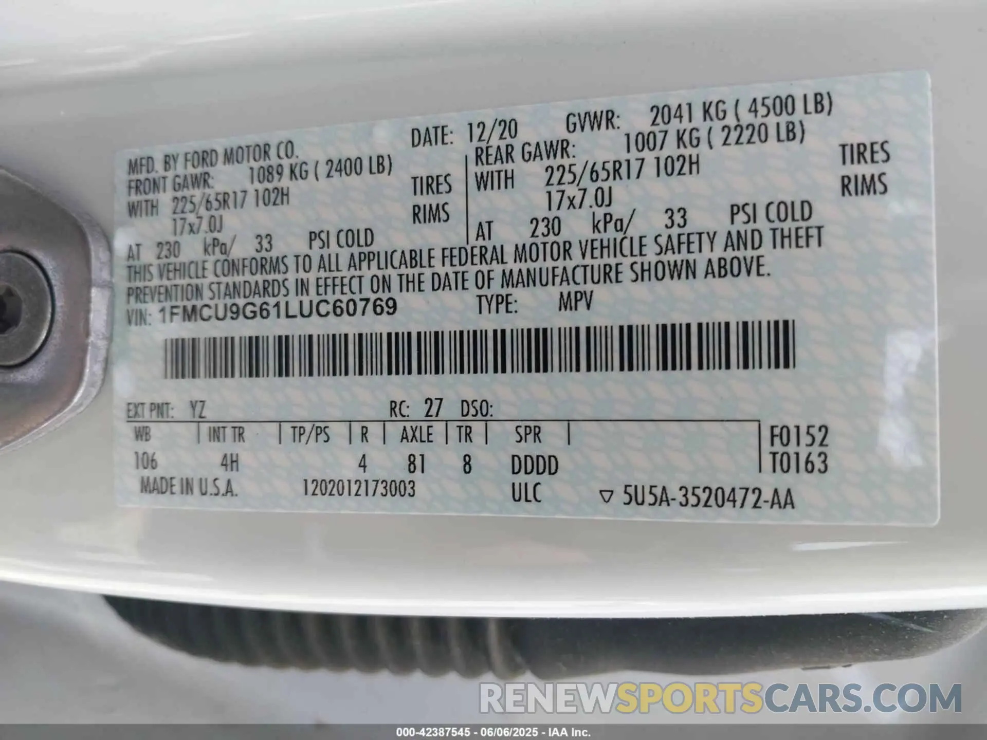 9 Photograph of a damaged car 1FMCU9G61LUC60769 FORD ESCAPE 2020