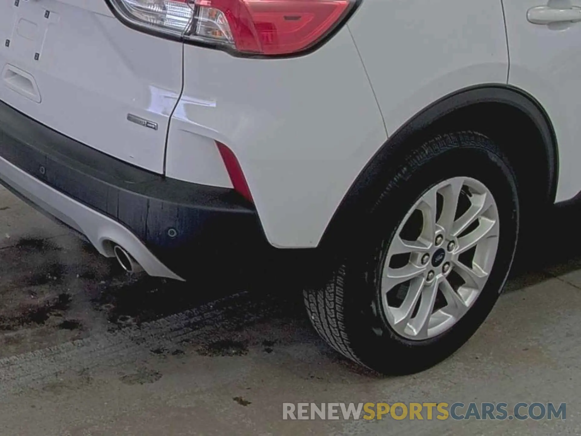 8 Photograph of a damaged car 1FMCU9G62LUB25686 FORD ESCAPE 2020