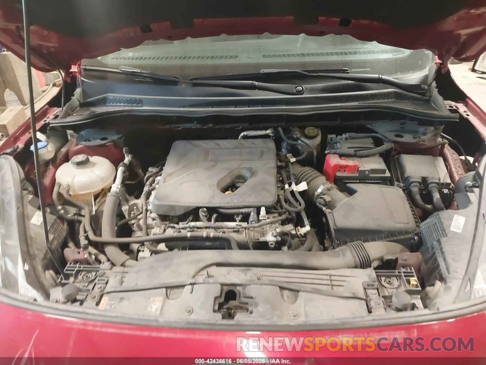 10 Photograph of a damaged car 1FMCU9G62LUB53522 FORD ESCAPE 2020