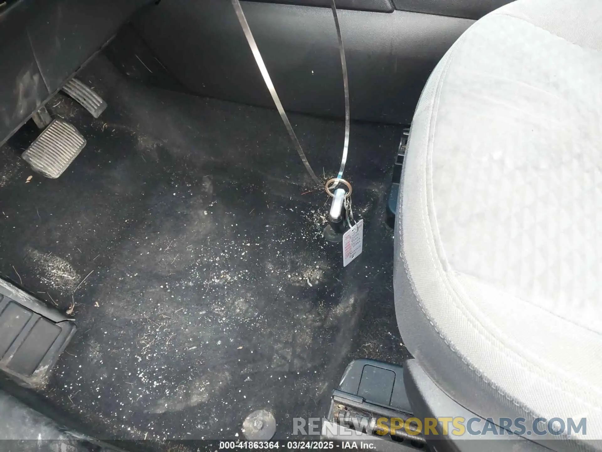 11 Photograph of a damaged car 1FMCU9G62LUB61510 FORD ESCAPE 2020