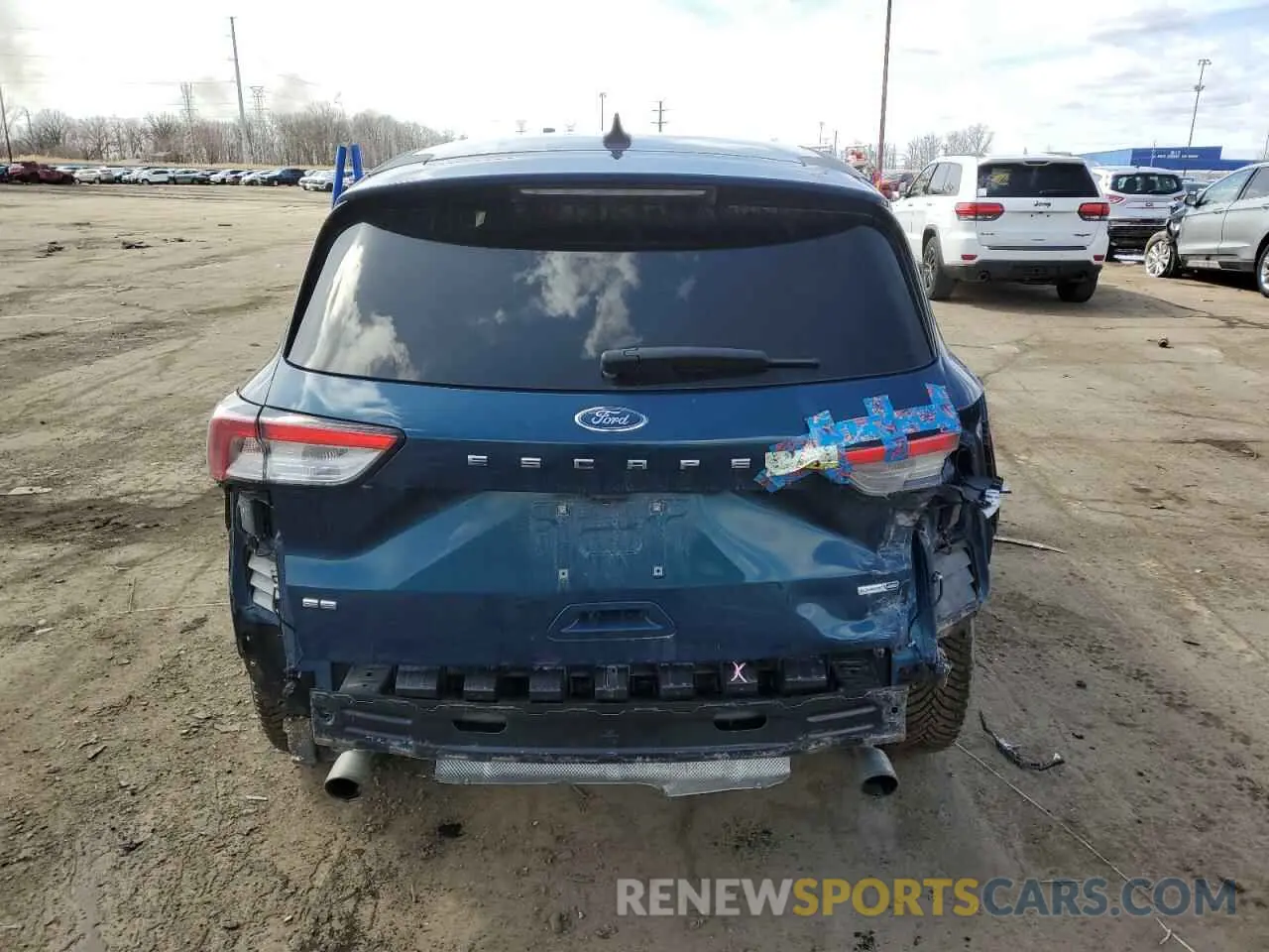 6 Photograph of a damaged car 1FMCU9G62LUB64794 FORD ESCAPE 2020