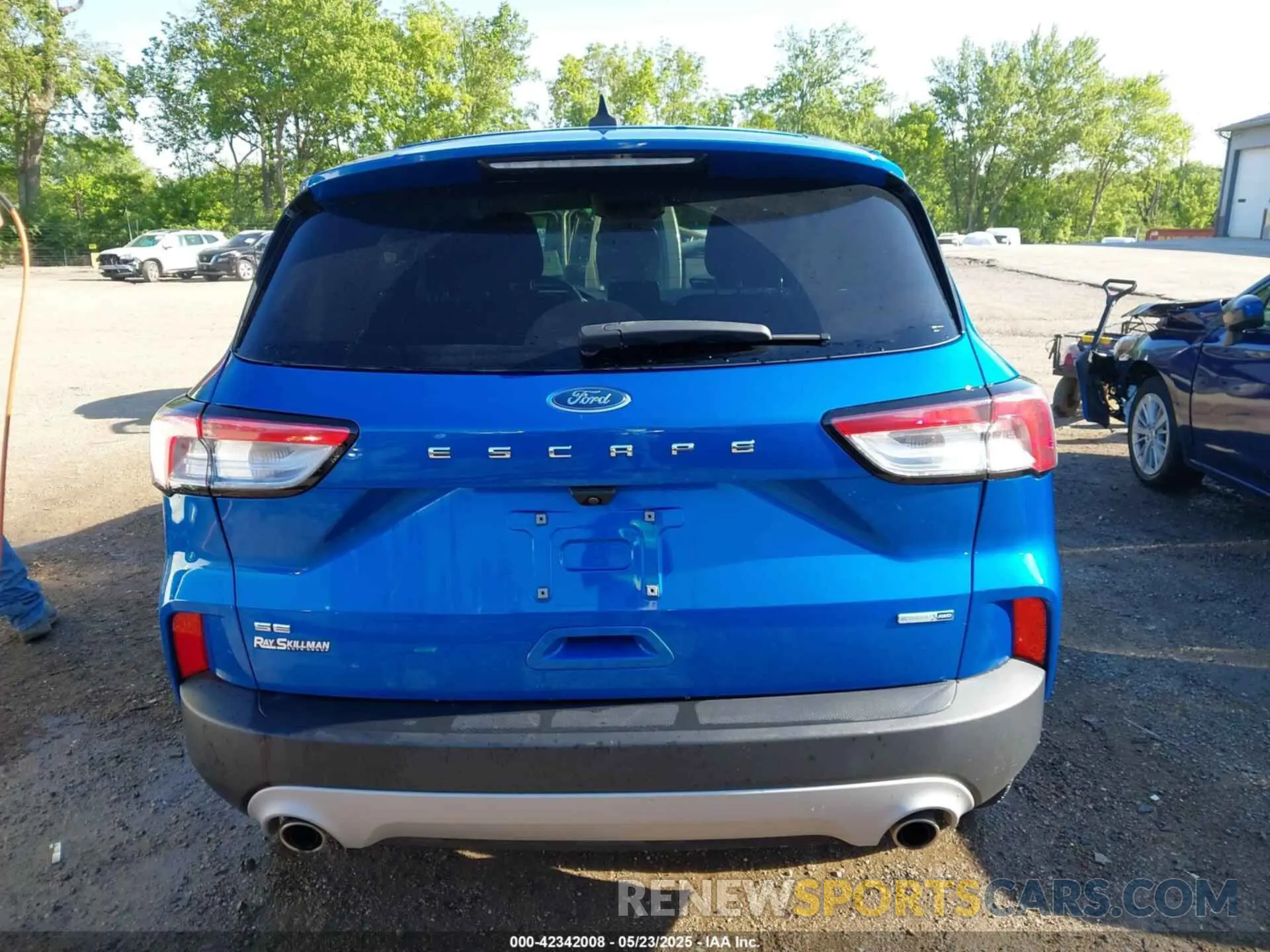 15 Photograph of a damaged car 1FMCU9G62LUC08521 FORD ESCAPE 2020