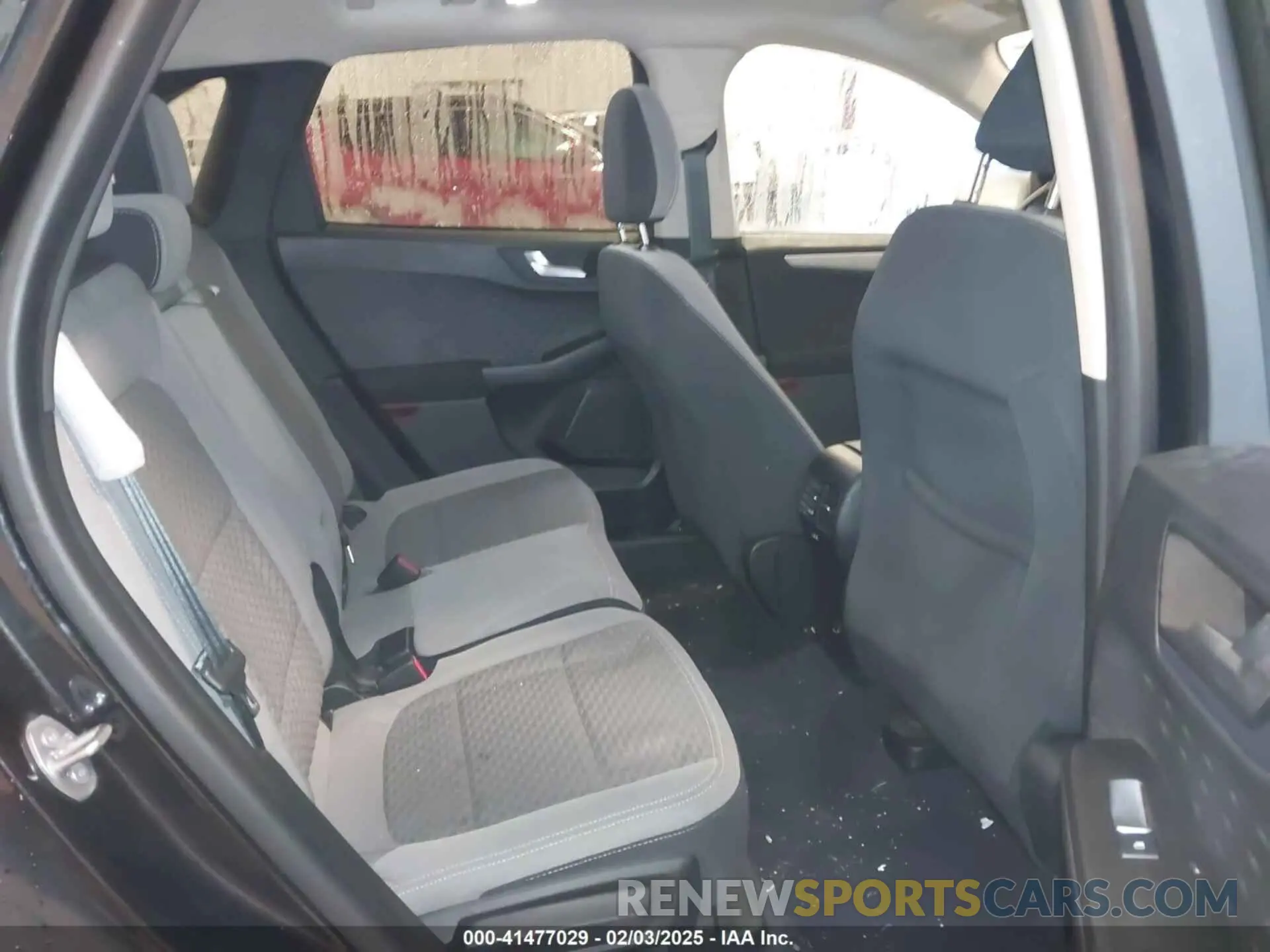 8 Photograph of a damaged car 1FMCU9G62LUC12617 FORD ESCAPE 2020