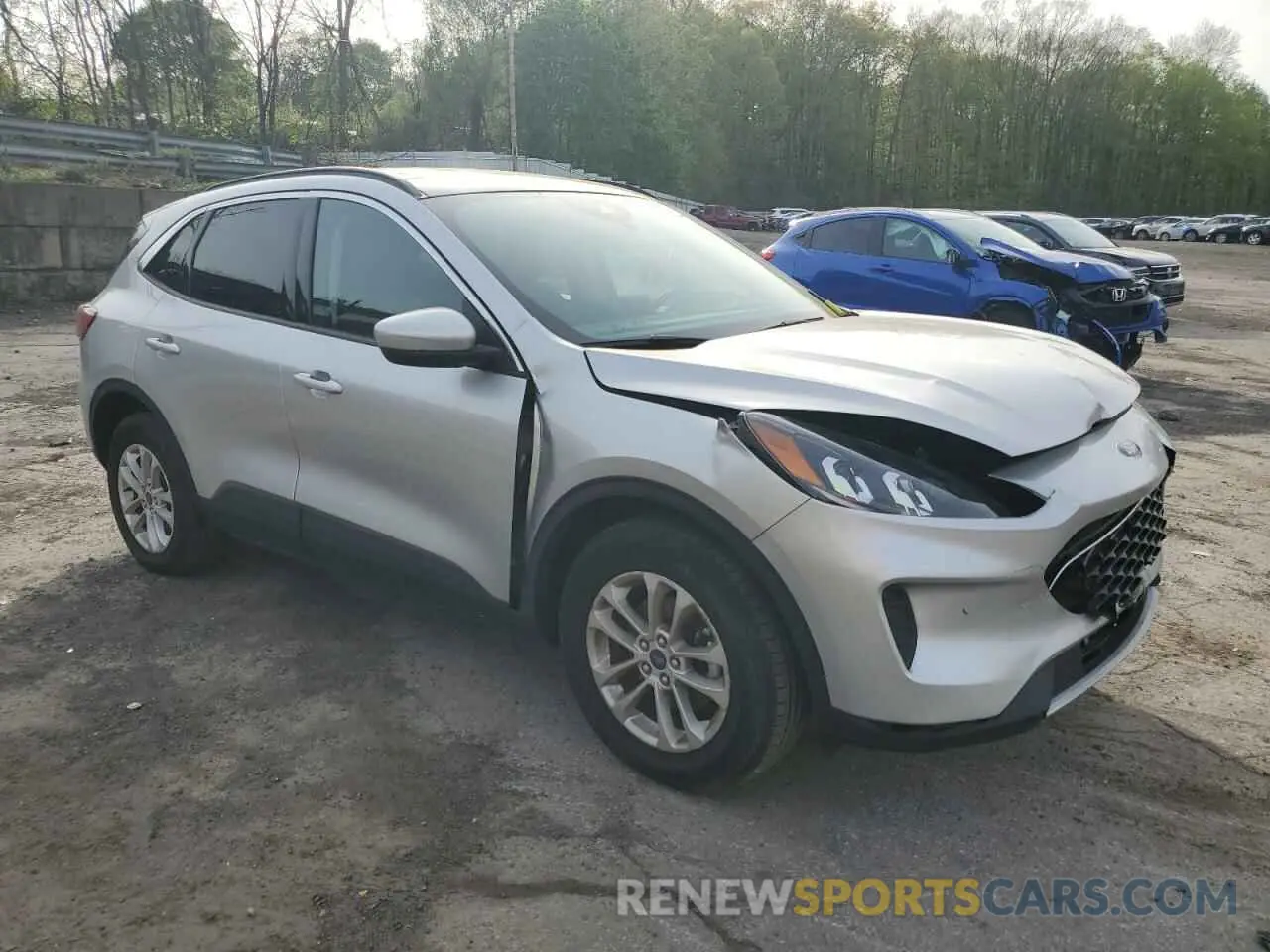 4 Photograph of a damaged car 1FMCU9G62LUC62739 FORD ESCAPE 2020