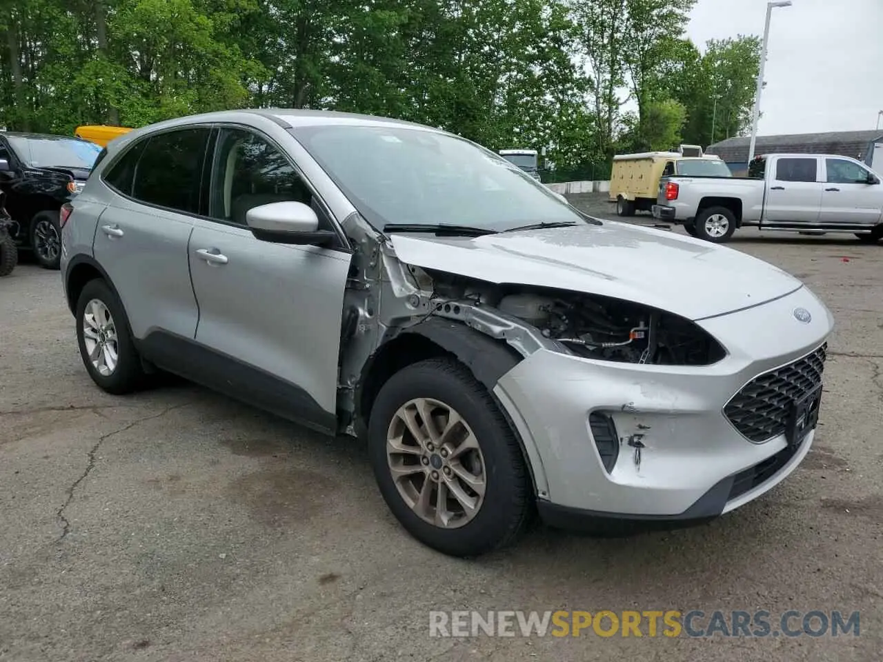 4 Photograph of a damaged car 1FMCU9G62LUC65012 FORD ESCAPE 2020
