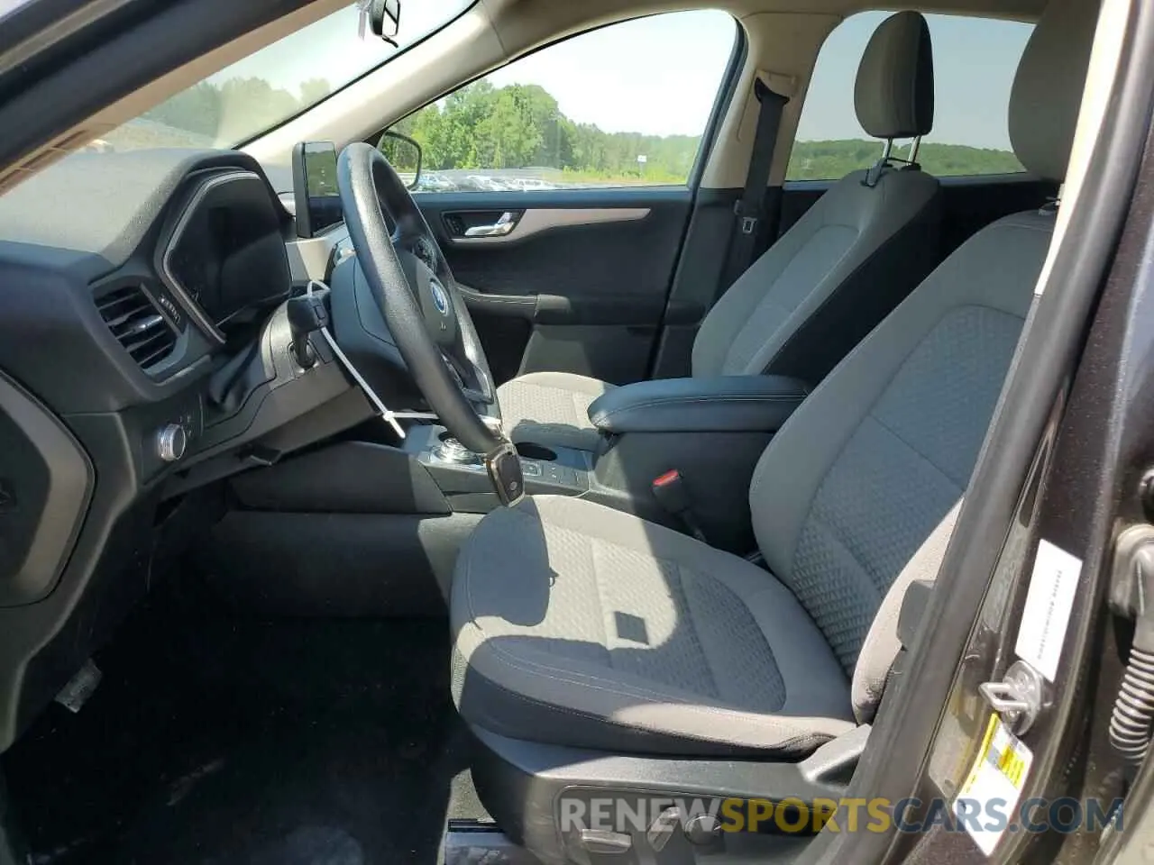 7 Photograph of a damaged car 1FMCU9G62LUC71747 FORD ESCAPE 2020