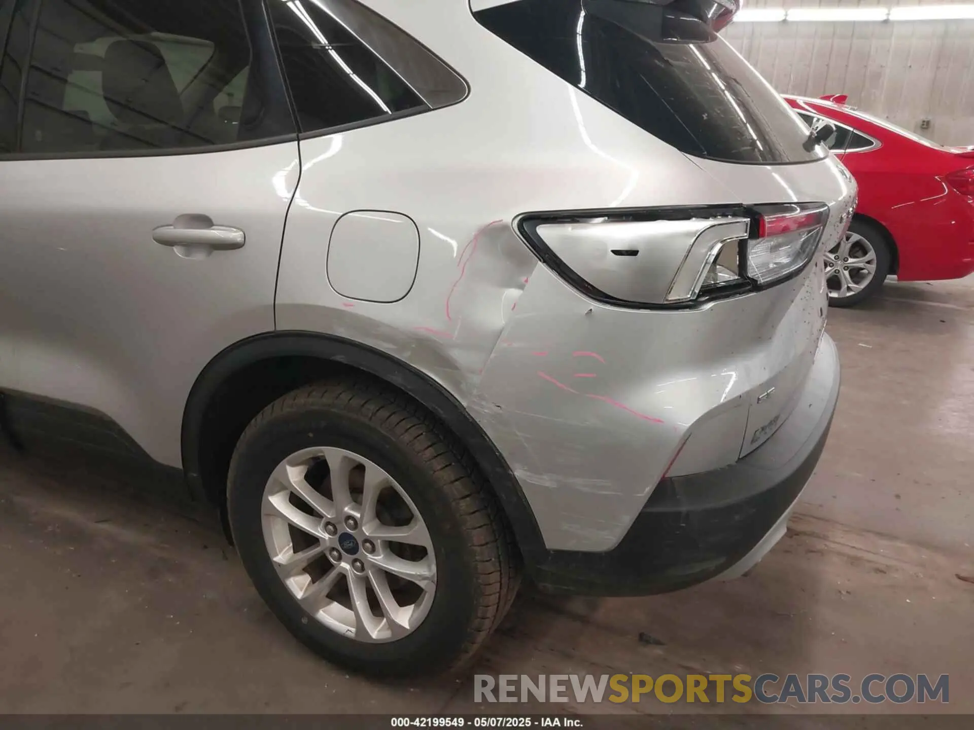 18 Photograph of a damaged car 1FMCU9G63LUA56720 FORD ESCAPE 2020