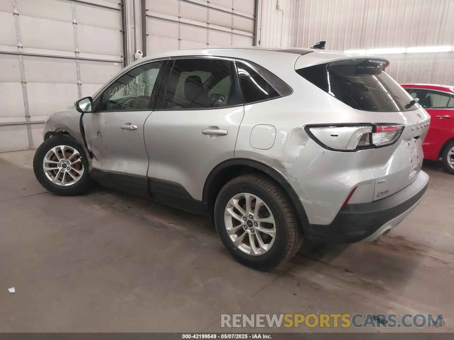 3 Photograph of a damaged car 1FMCU9G63LUA56720 FORD ESCAPE 2020
