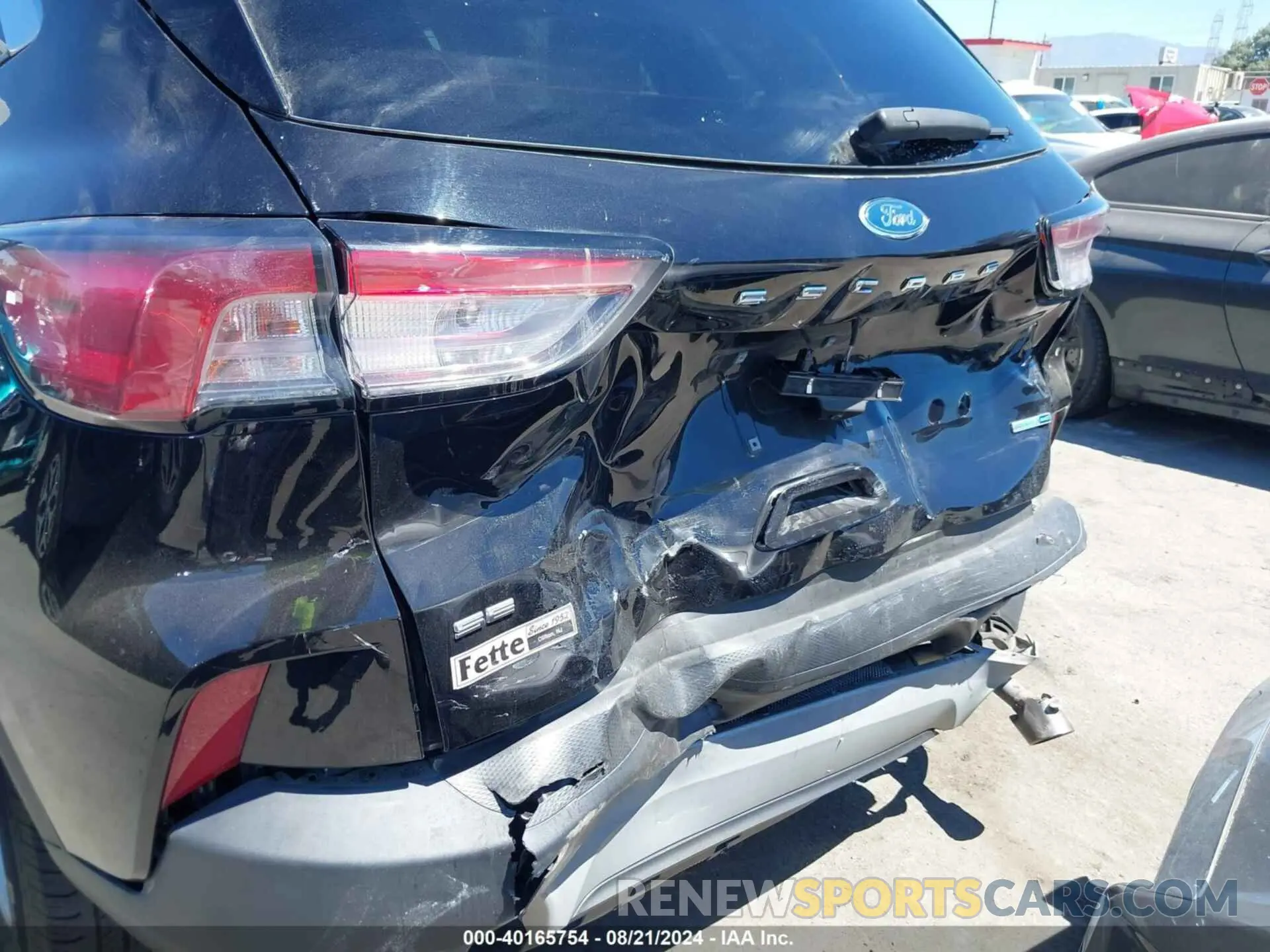 6 Photograph of a damaged car 1FMCU9G63LUA89894 FORD ESCAPE 2020