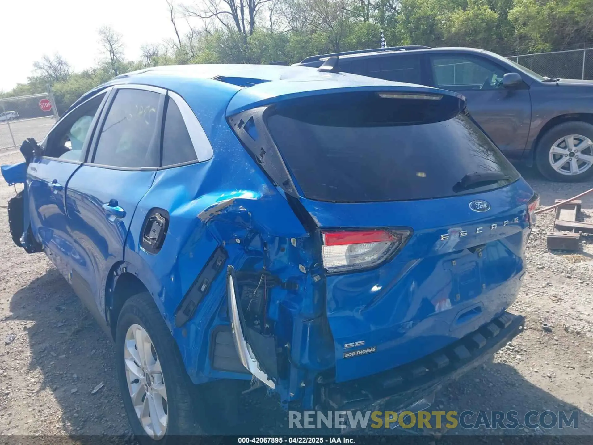 15 Photograph of a damaged car 1FMCU9G63LUB63489 FORD ESCAPE 2020